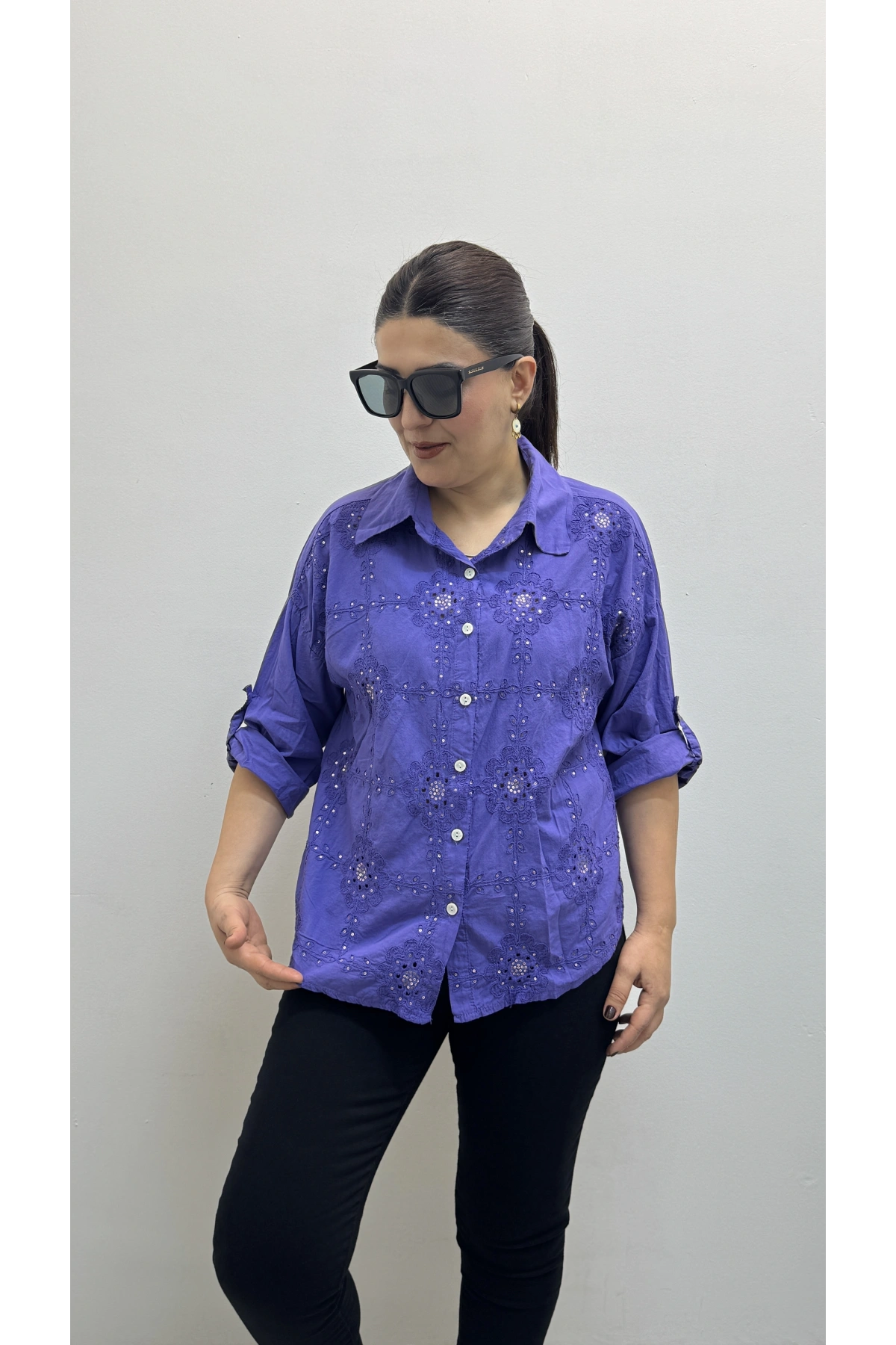 Nakış Ve Pul Payet İşlemeli Yakalı Mor Renk İthal Gömlek