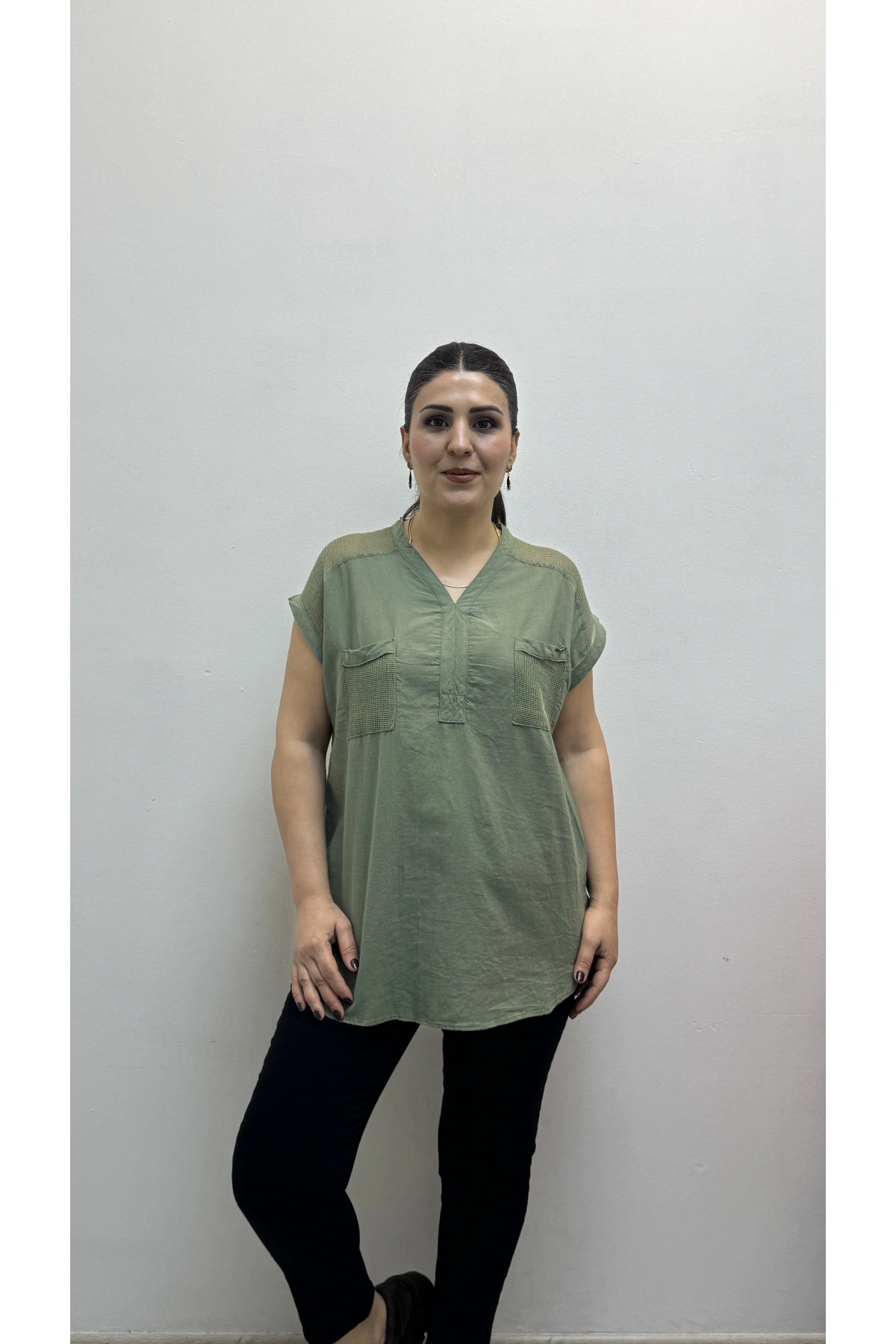 Omuz File Detaylı File Cepli Haki Yeşil Pamuklu Bluz