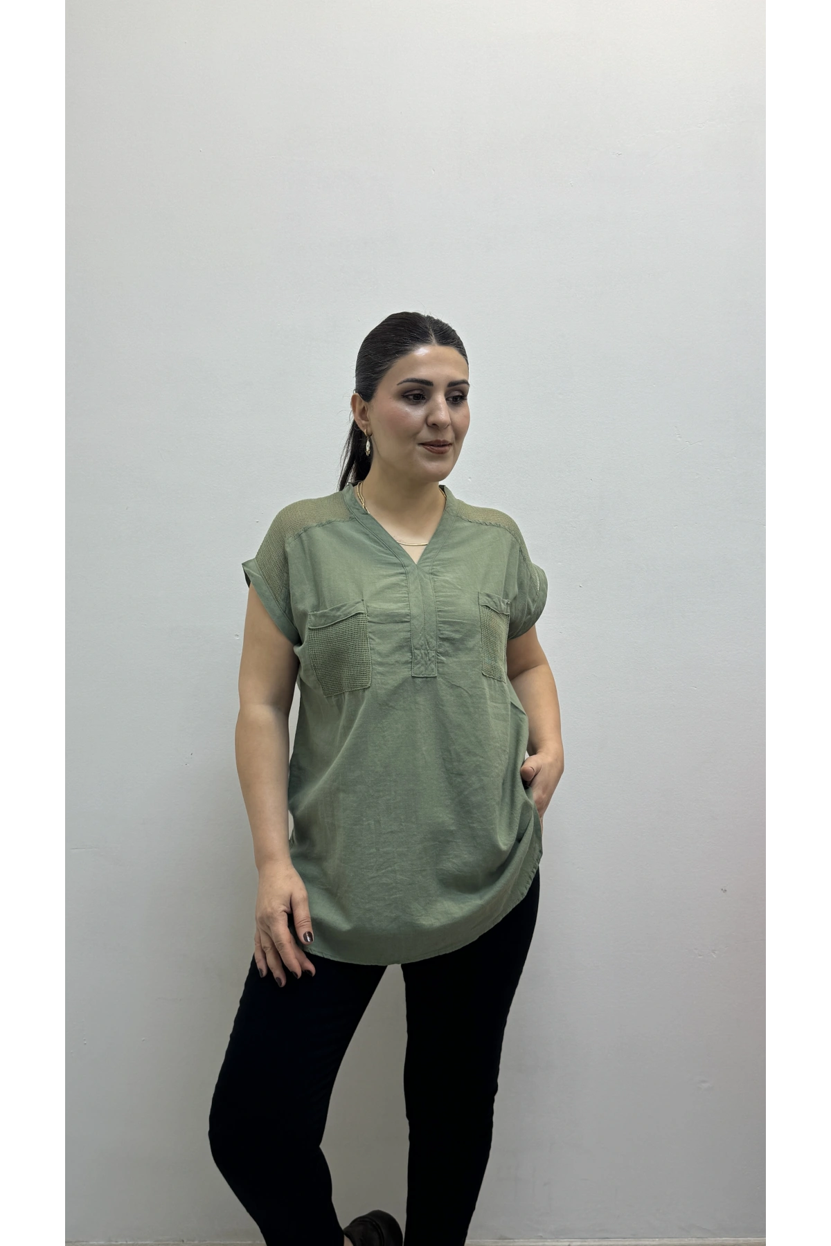 Omuz File Detaylı File Cepli Haki Yeşil Pamuklu Bluz