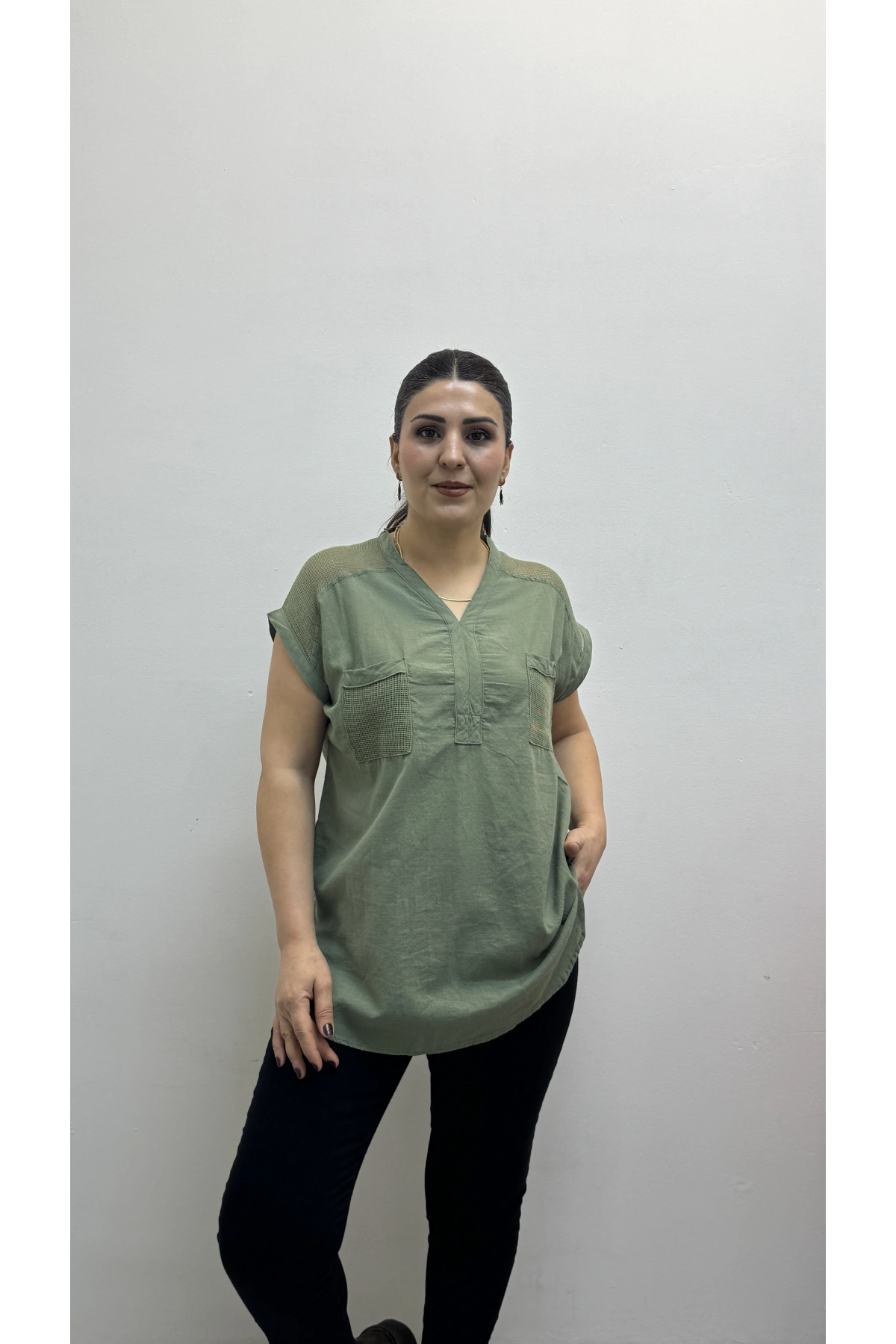 Omuz File Detaylı File Cepli Haki Yeşil Pamuklu Bluz