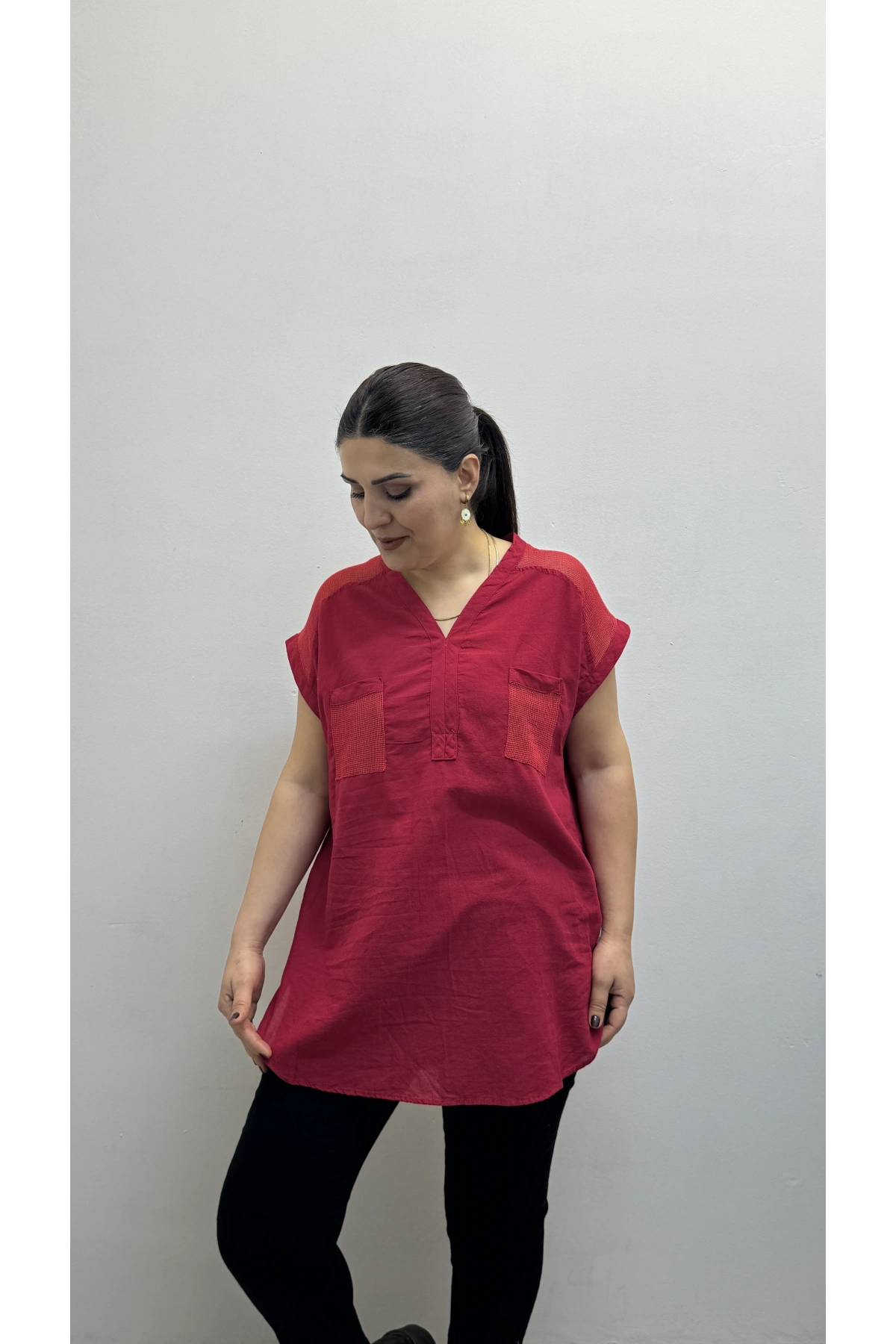 Omuz File Detaylı File Cepli Kırmızı Pamuklu Bluz