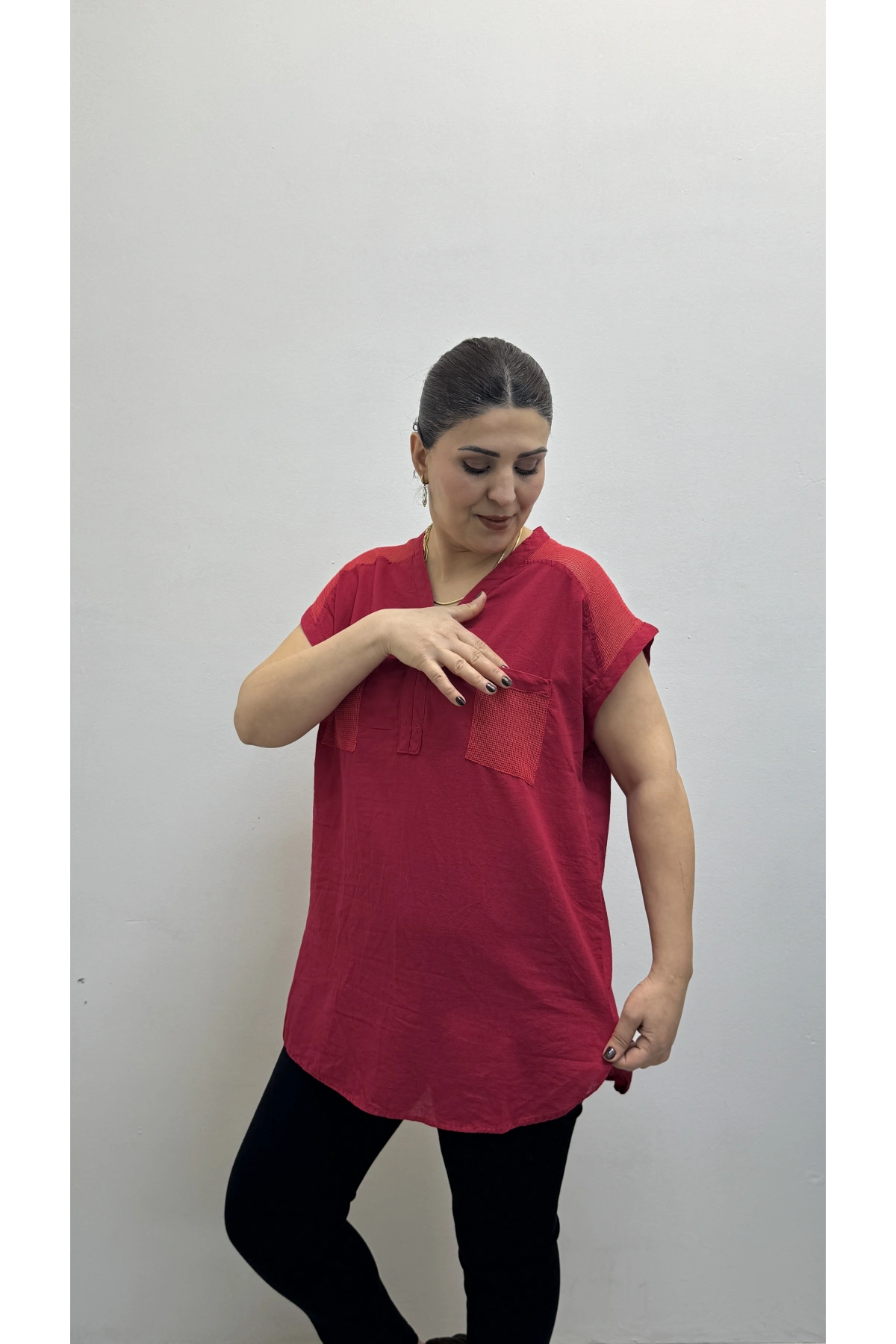 Omuz File Detaylı File Cepli Kırmızı Pamuklu Bluz