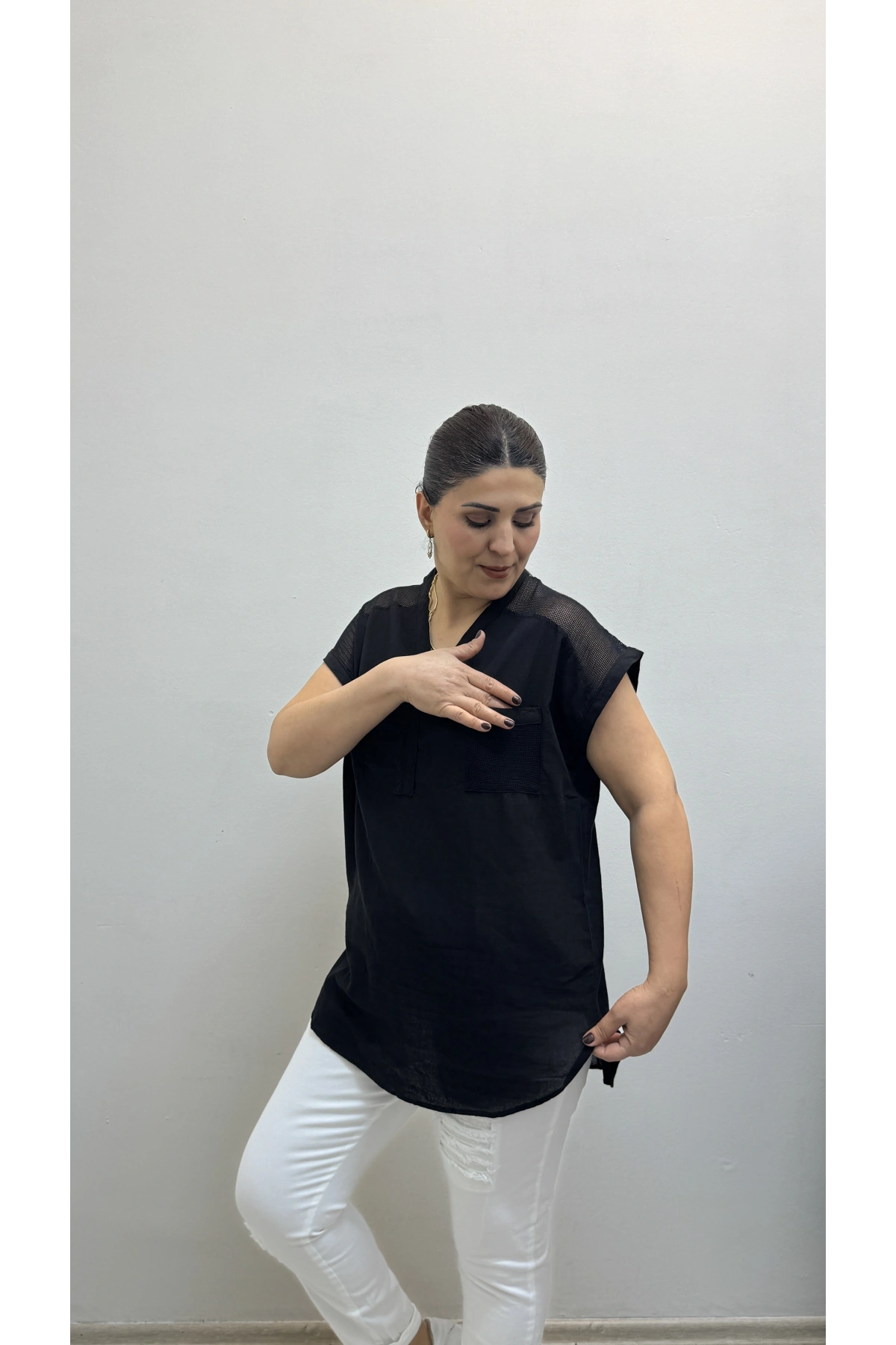 Omuz File Detaylı File Cepli Siyah Renk Pamuklu Bluz