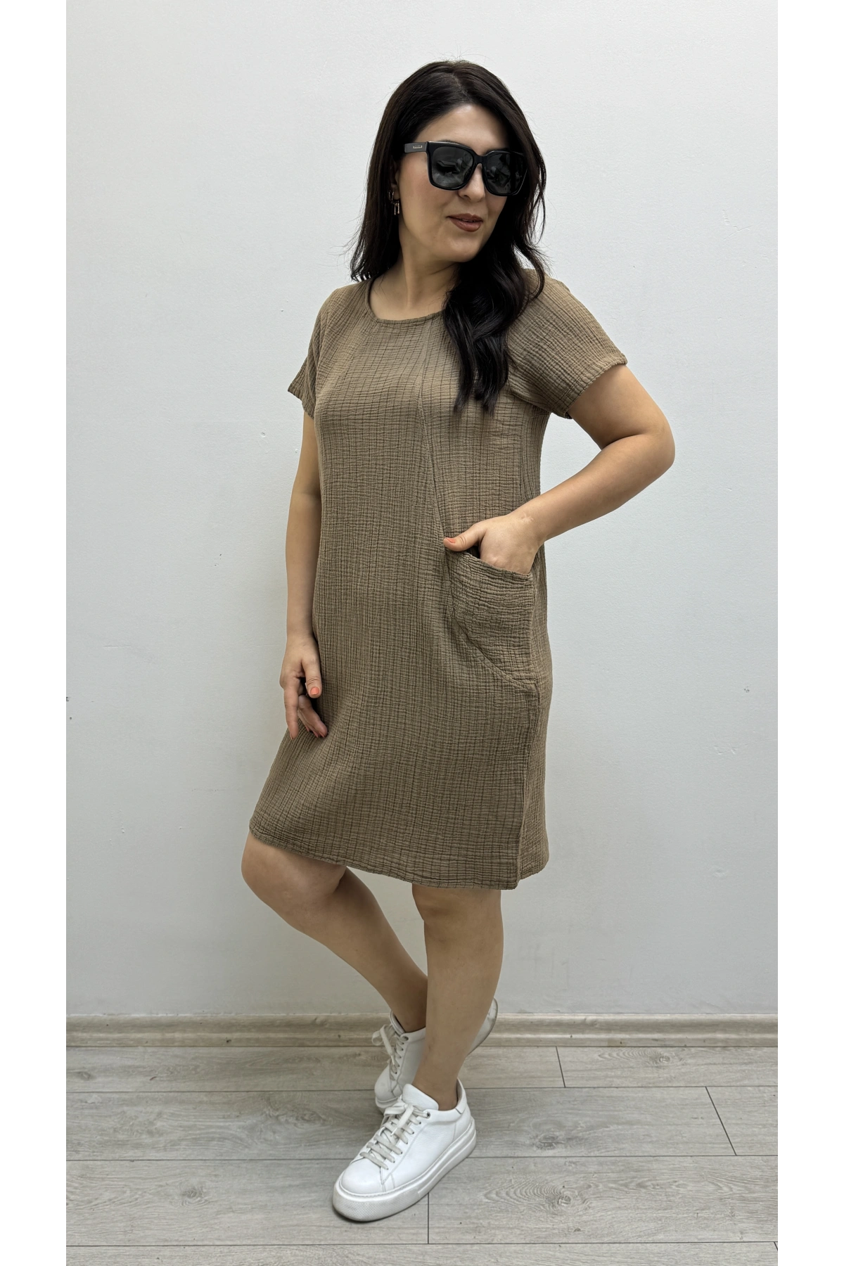 Çizgili İki Yandan Cepli Kısa Kol Kahverengi Pamuklu Elbise