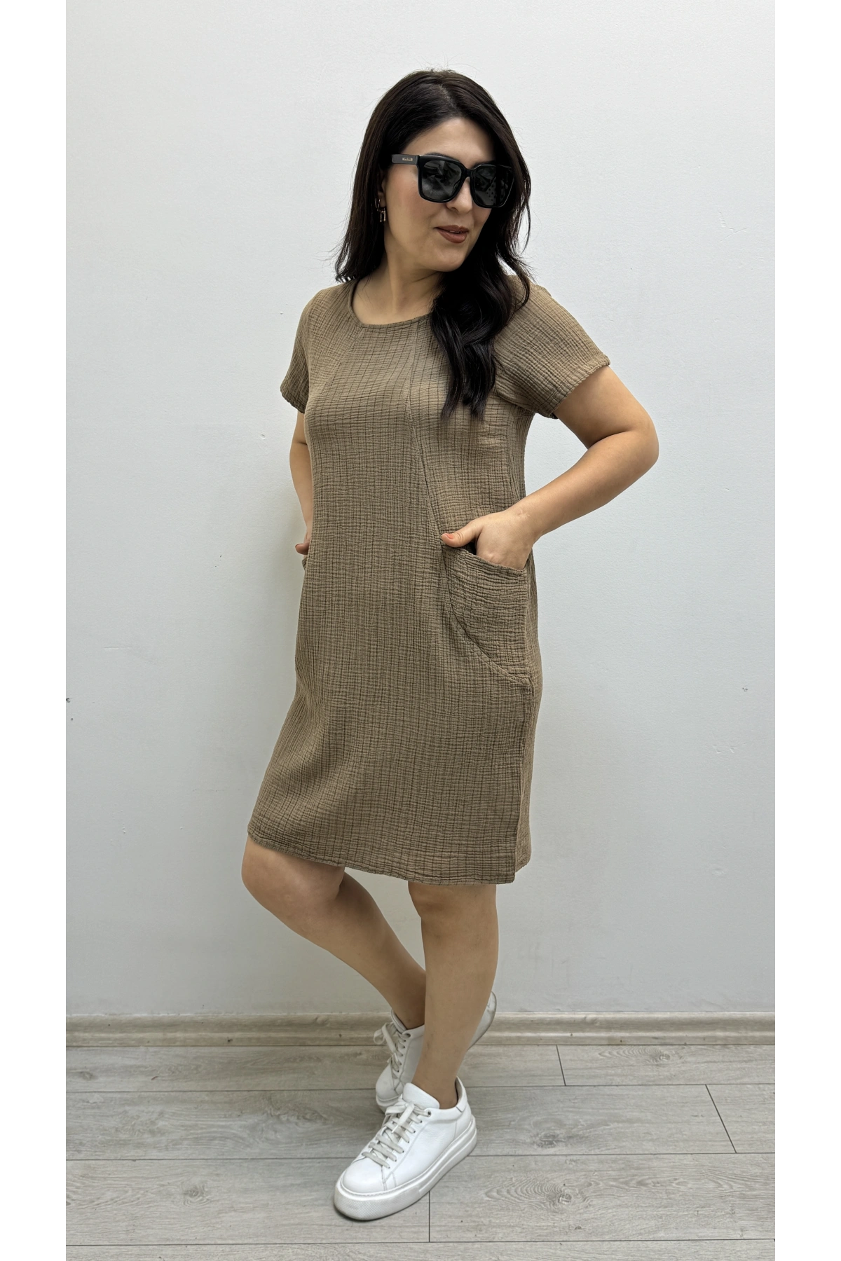 Çizgili İki Yandan Cepli Kısa Kol Kahverengi Pamuklu Elbise