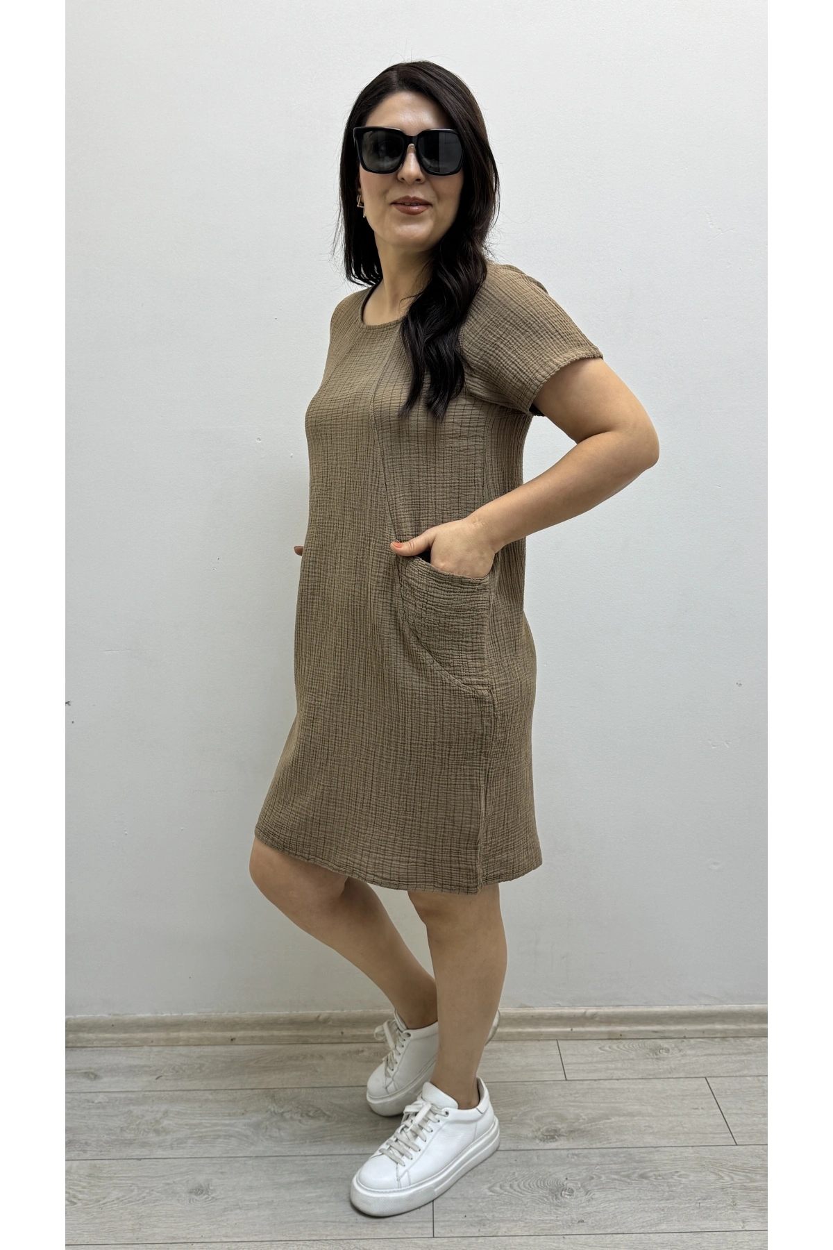 Çizgili İki Yandan Cepli Kısa Kol Kahverengi Pamuklu Elbise