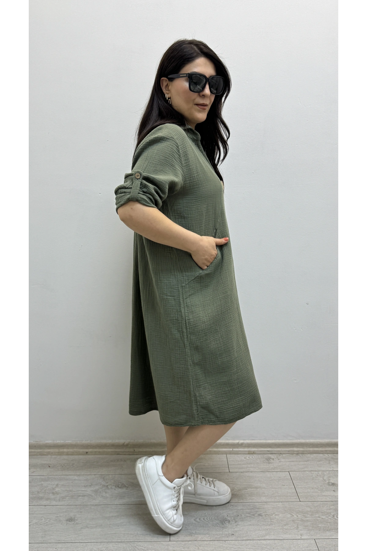 Dirsek Kol İki Yandan Cepli Haki Yeşil Müslin Elbise
