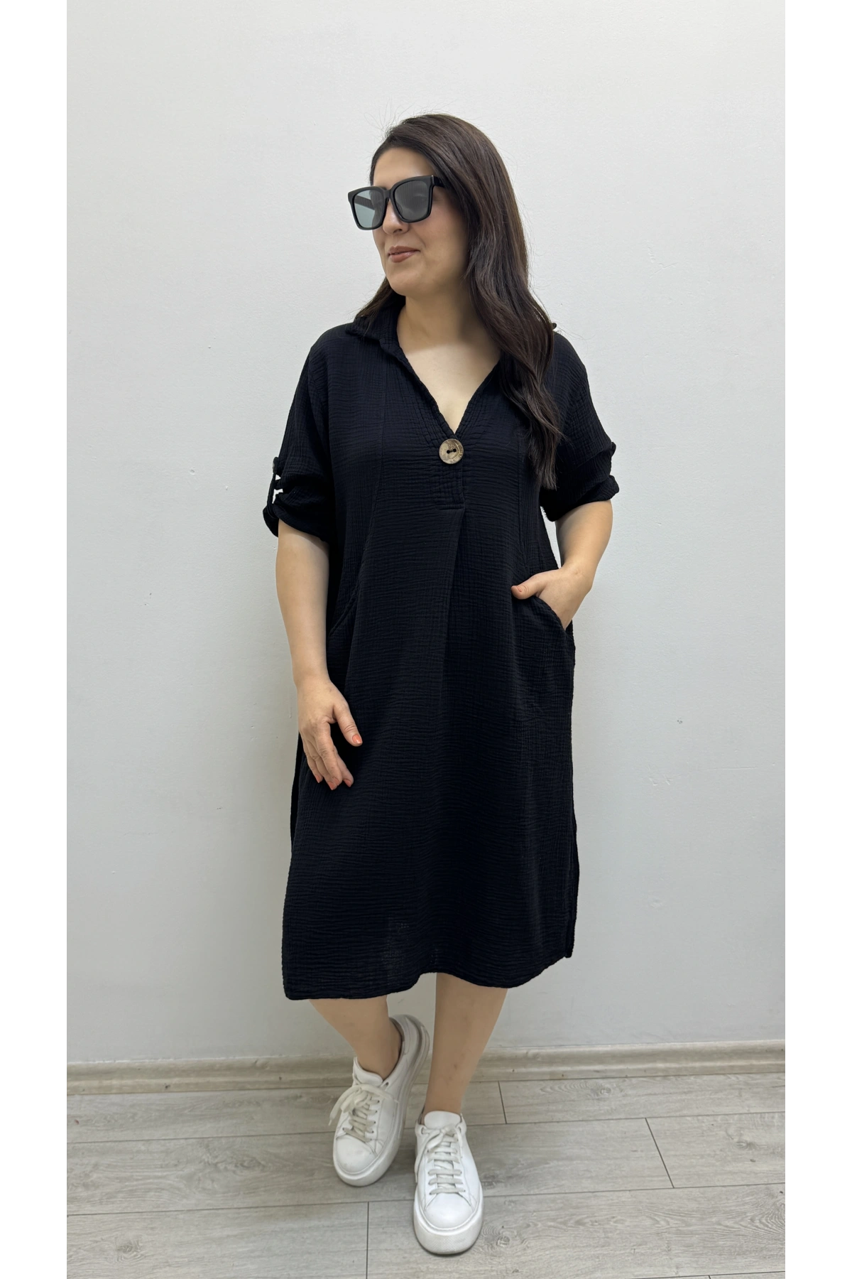 Dirsek Kol İki Yandan Cepli Siyah Renk Müslin Elbise