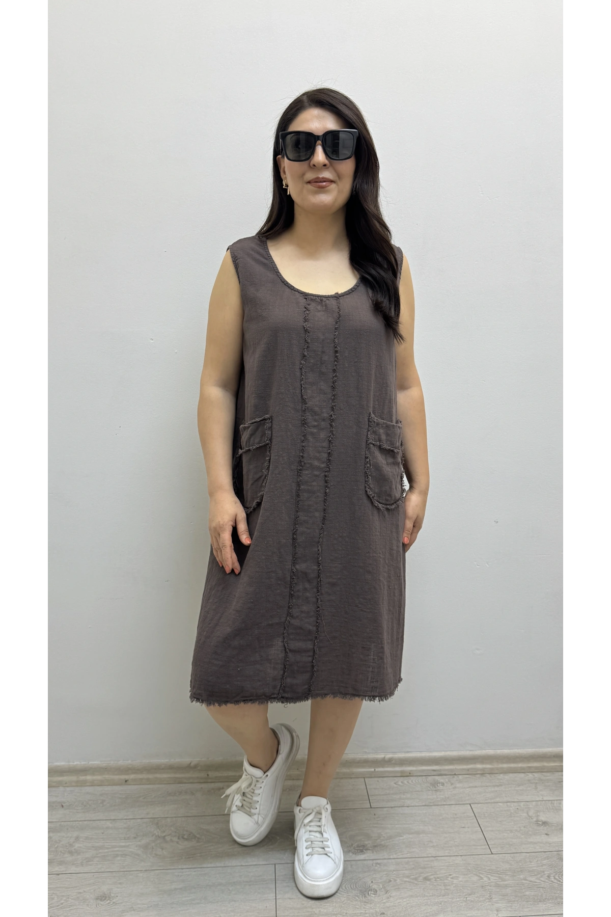 Kalın Askılı Püskül Dikişli Cepli Pamuklu Kahverengi Elbise