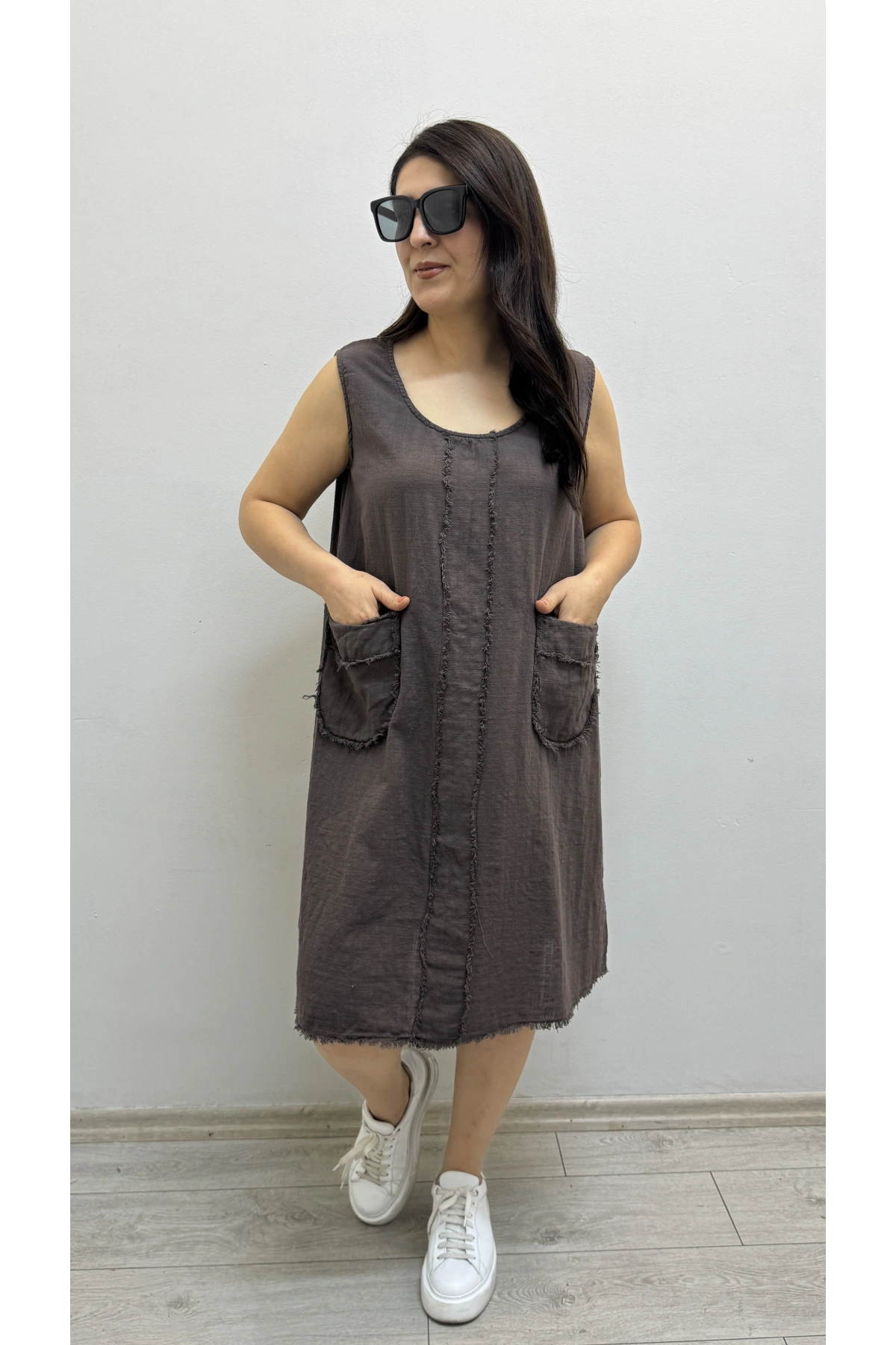 Kalın Askılı Püskül Dikişli Cepli Pamuklu Kahverengi Elbise