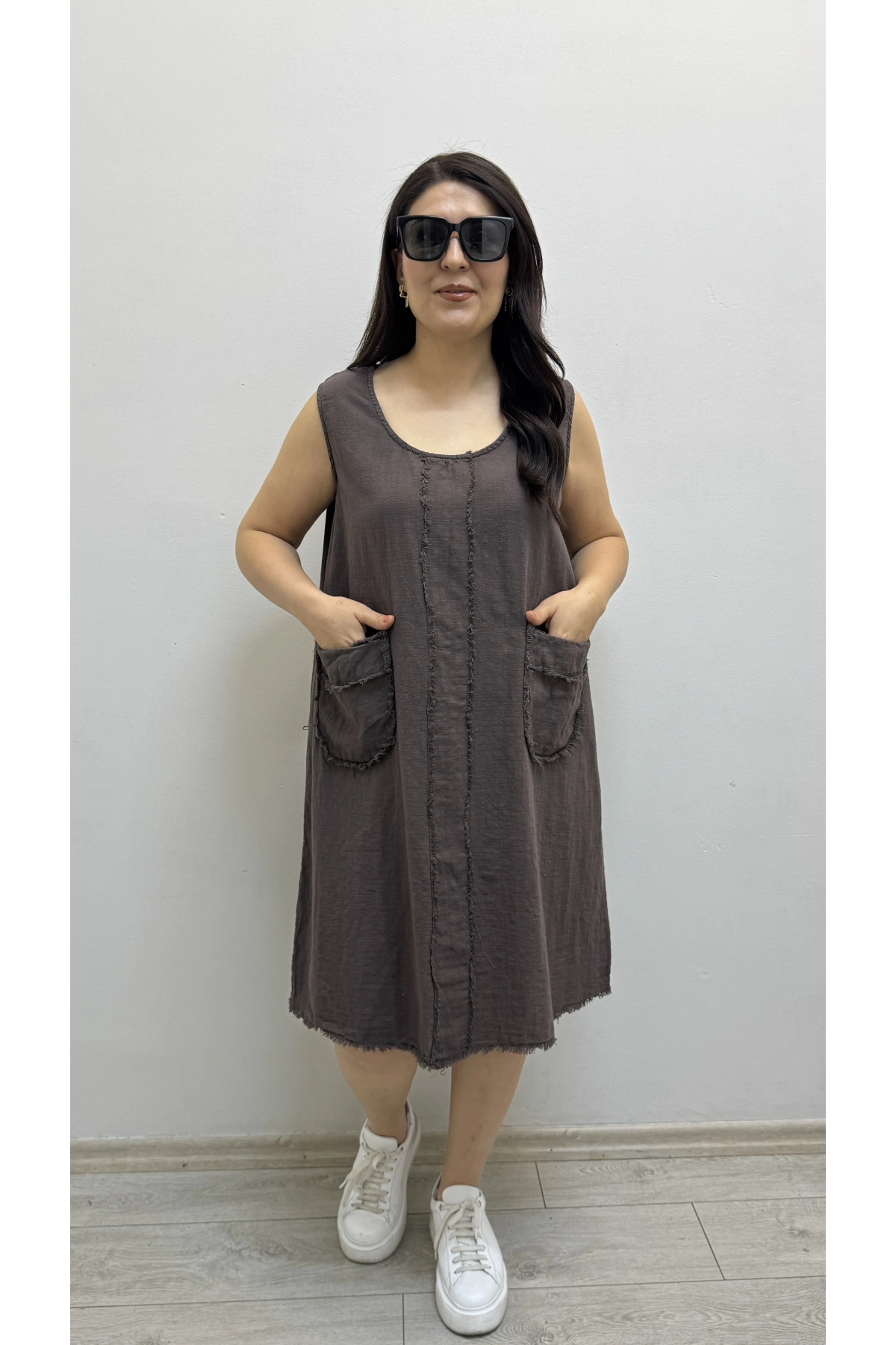 Kalın Askılı Püskül Dikişli Cepli Pamuklu Kahverengi Elbise