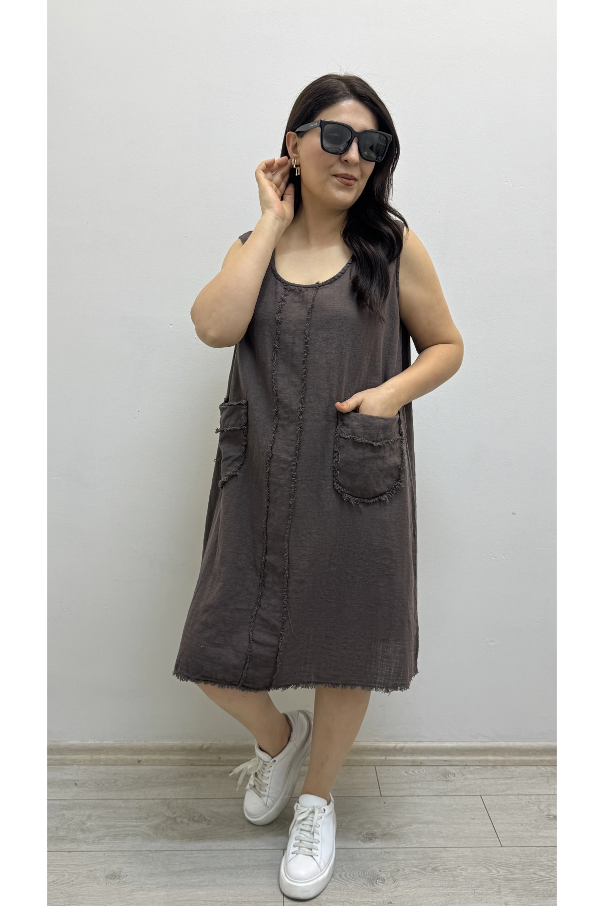 Kalın Askılı Püskül Dikişli Cepli Pamuklu Kahverengi Elbise