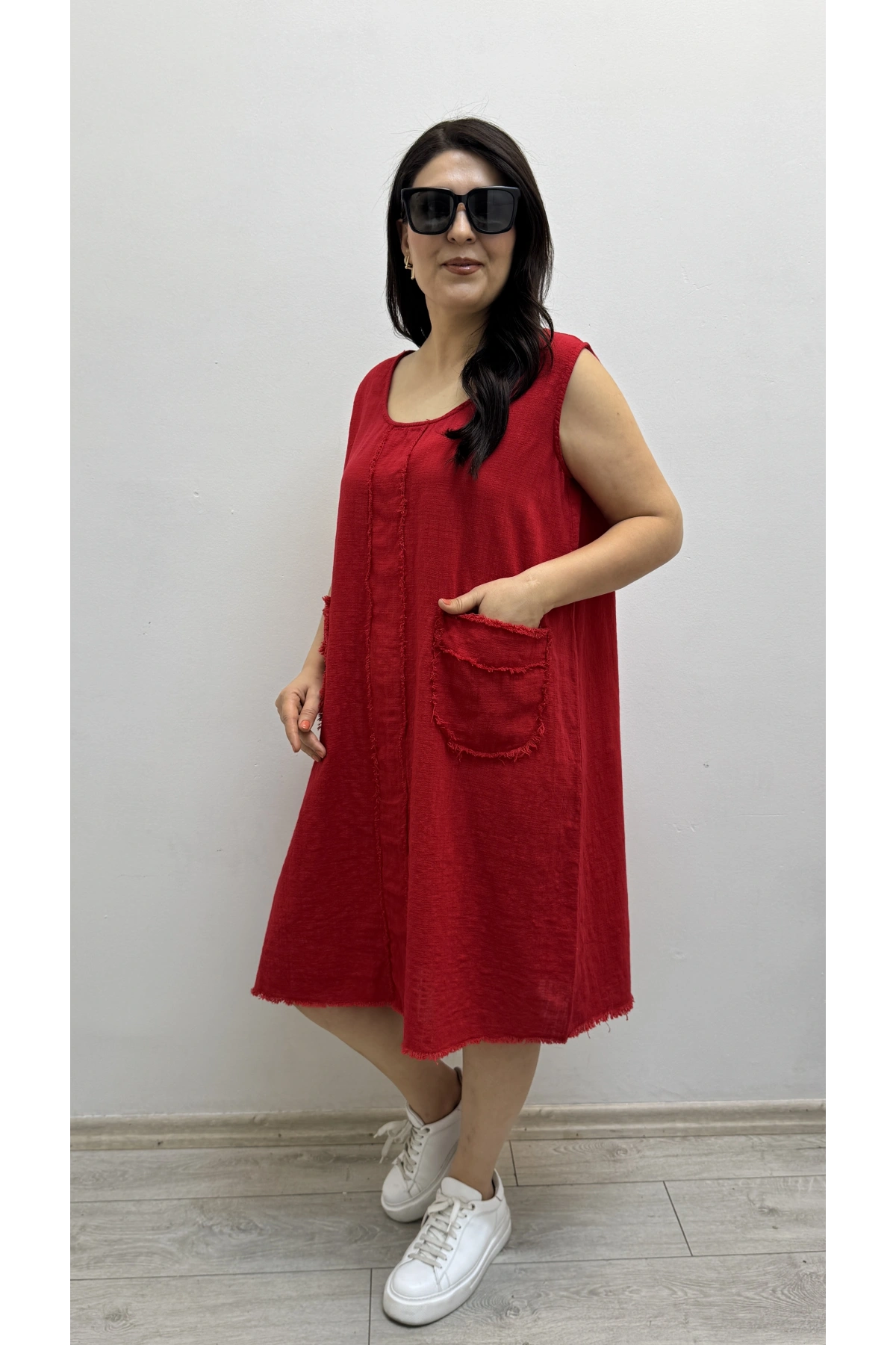 Kalın Askılı Püskül Dikişli Cepli Pamuklu Kırmızı Elbise