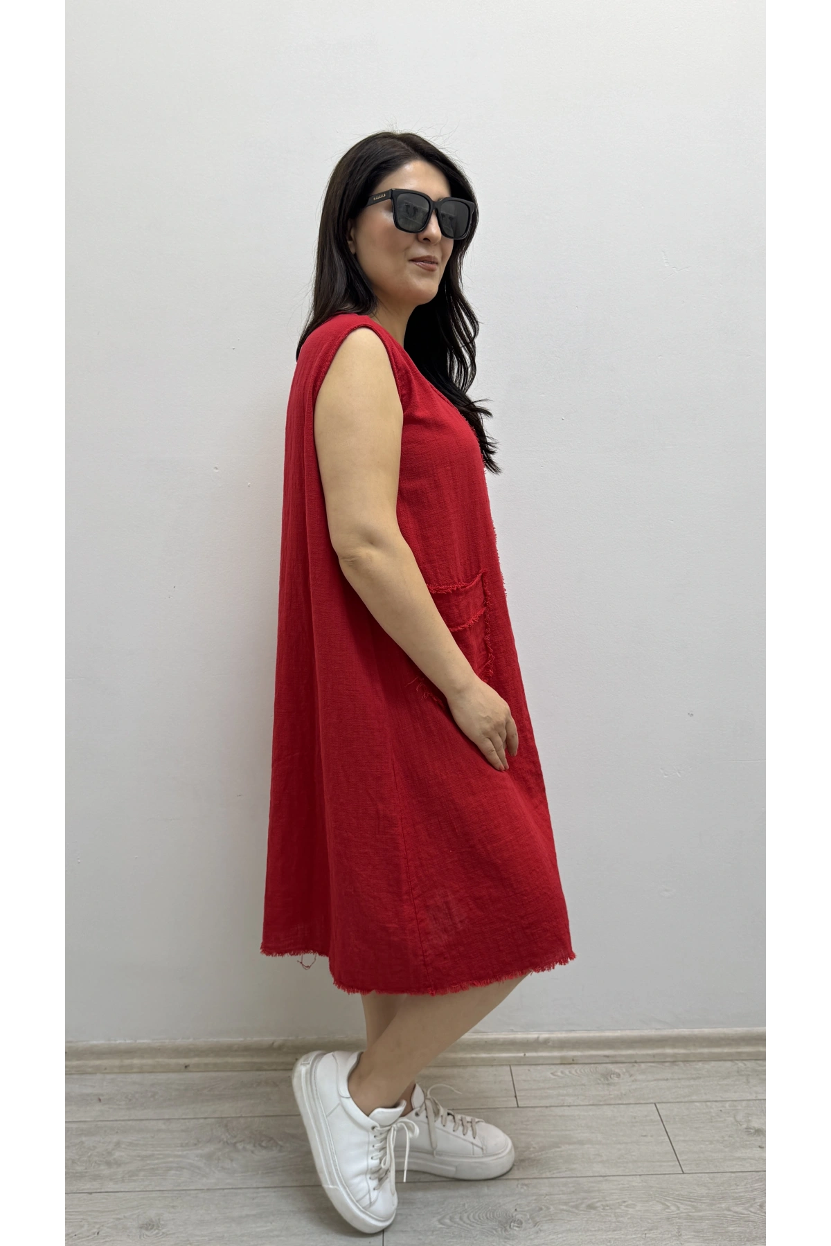 Kalın Askılı Püskül Dikişli Cepli Pamuklu Kırmızı Elbise