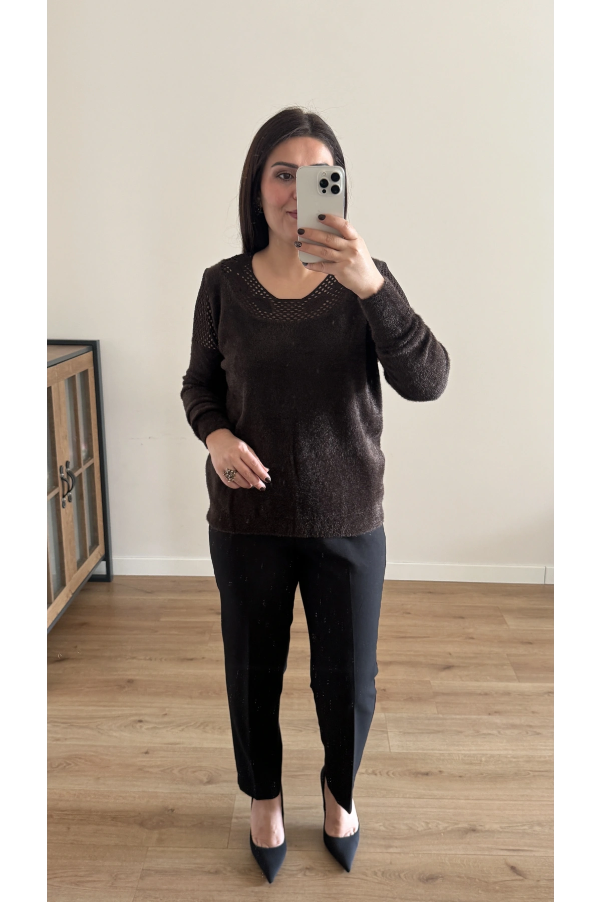 Dantel Yaka Acı Kahve Angora Kazak