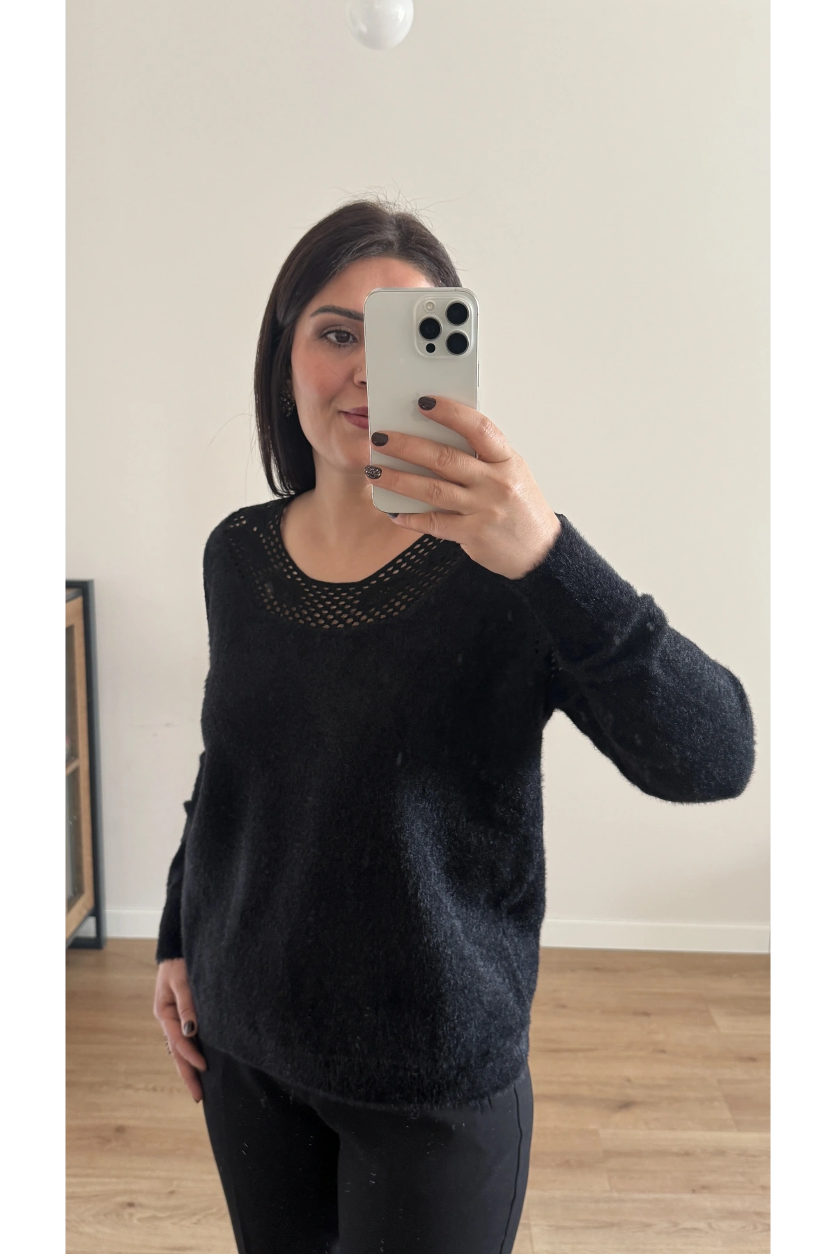 Dantel Yaka Angora Siyah Kazak