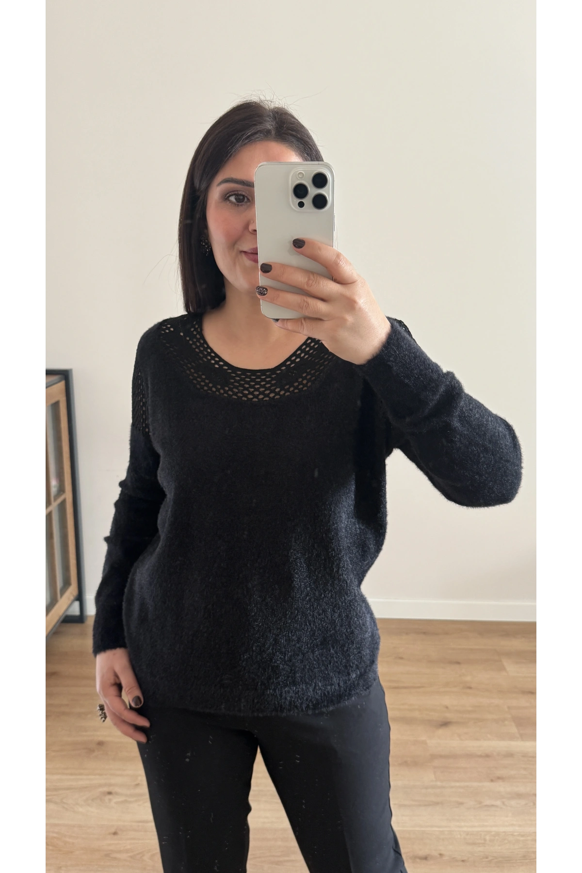 Dantel Yaka Angora Siyah Kazak