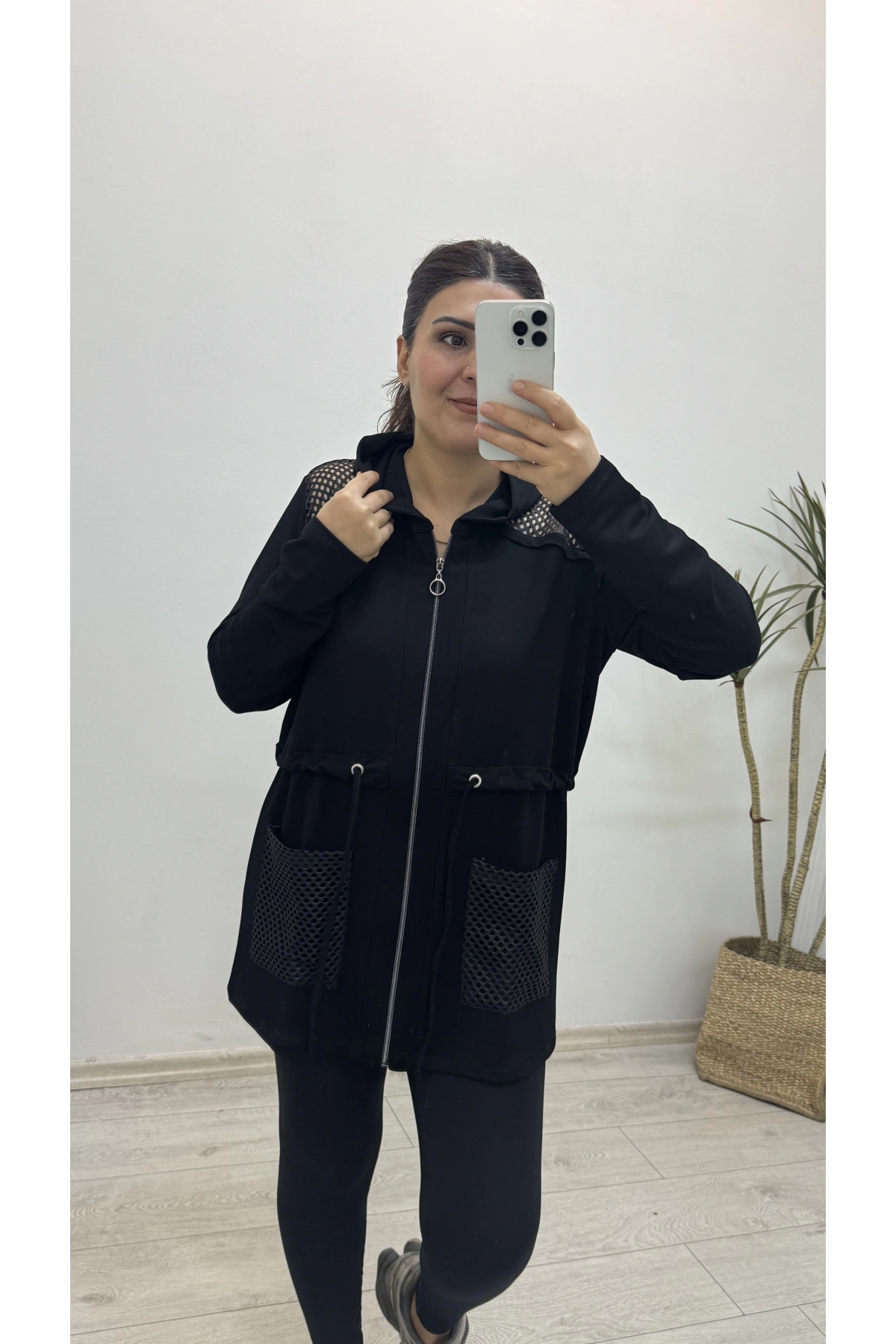 File Detaylı Kapüşonlu Uzun Ceket