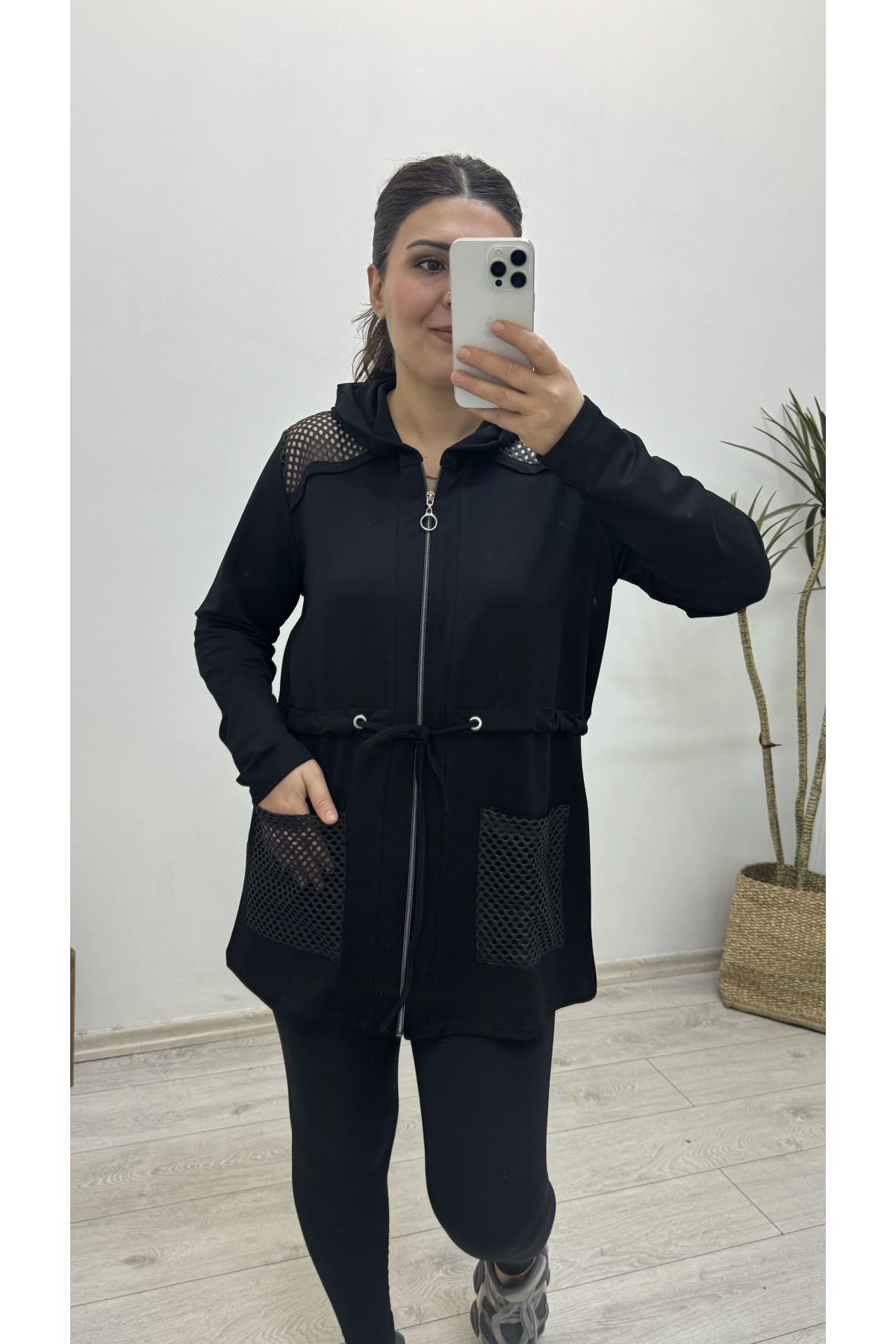 File Detaylı Kapüşonlu Uzun Ceket