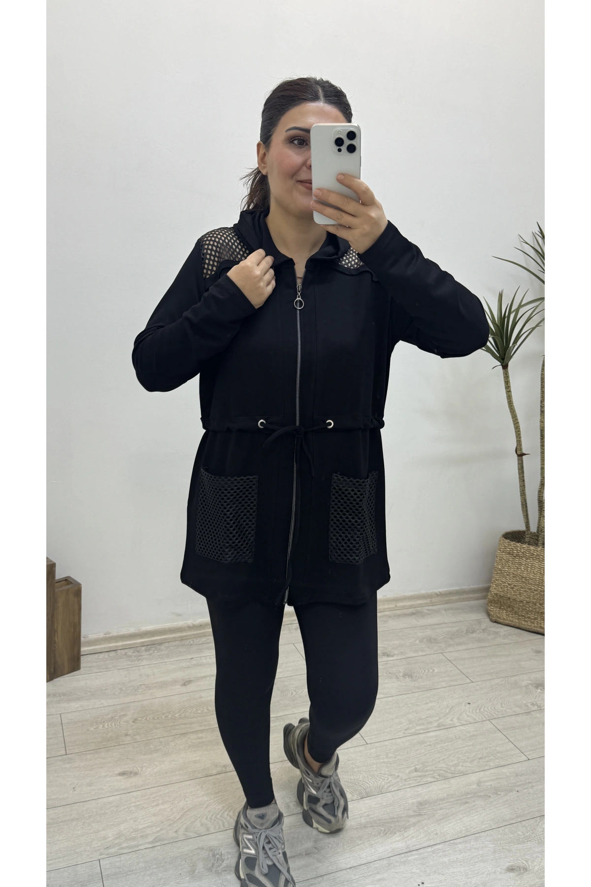 File Detaylı Kapüşonlu Uzun Ceket