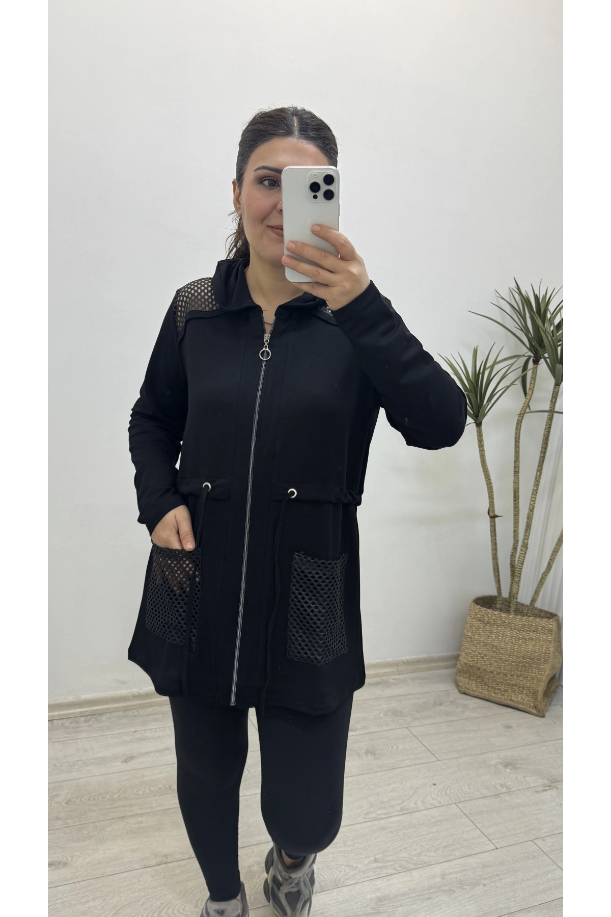 File Detaylı Kapüşonlu Uzun Ceket