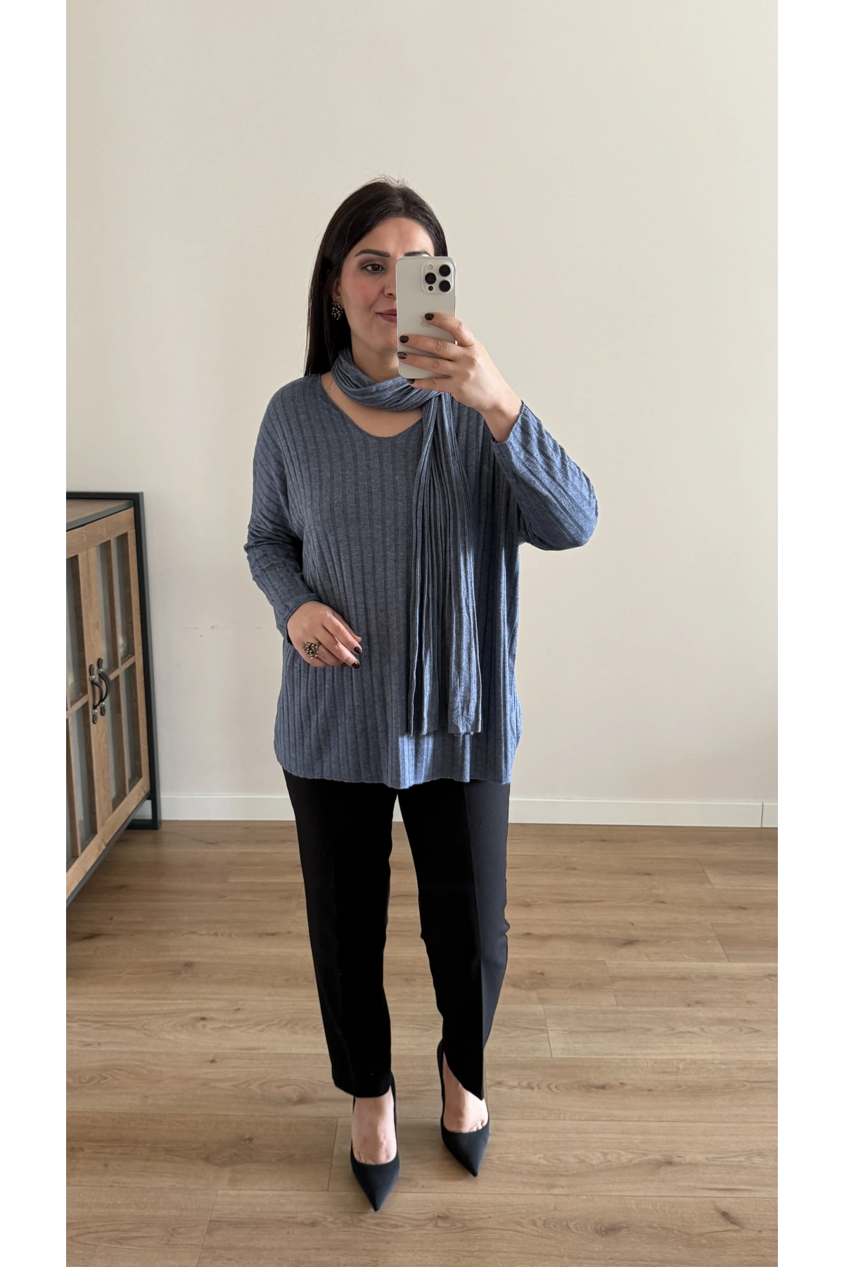 Fularlı Mavi İkili İthal Takım