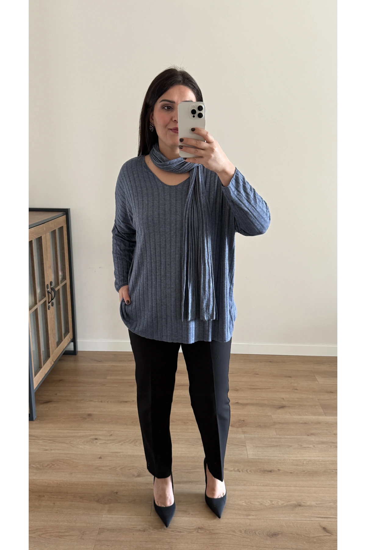 Fularlı Mavi İkili İthal Takım