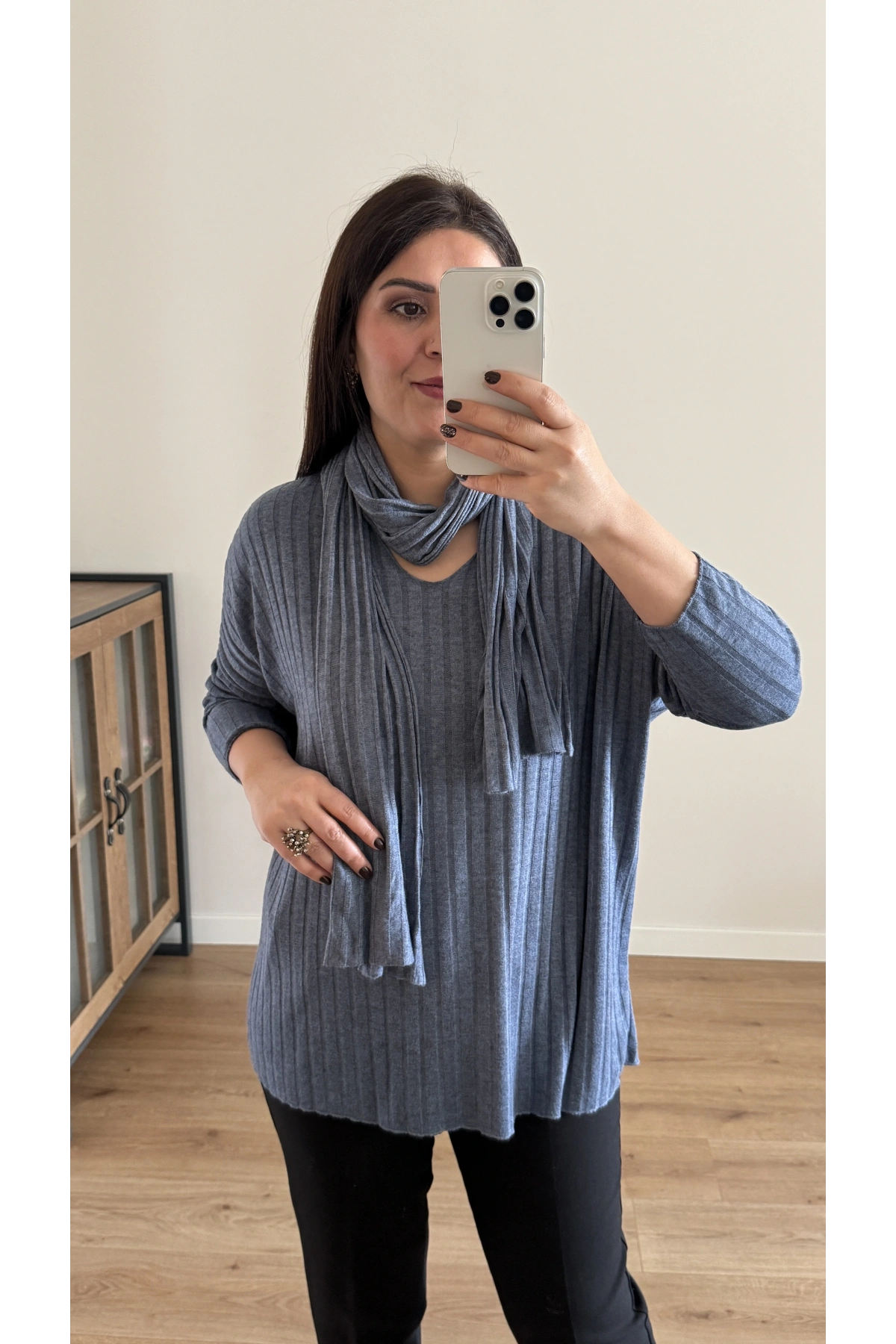 Fularlı Mavi İkili İthal Takım