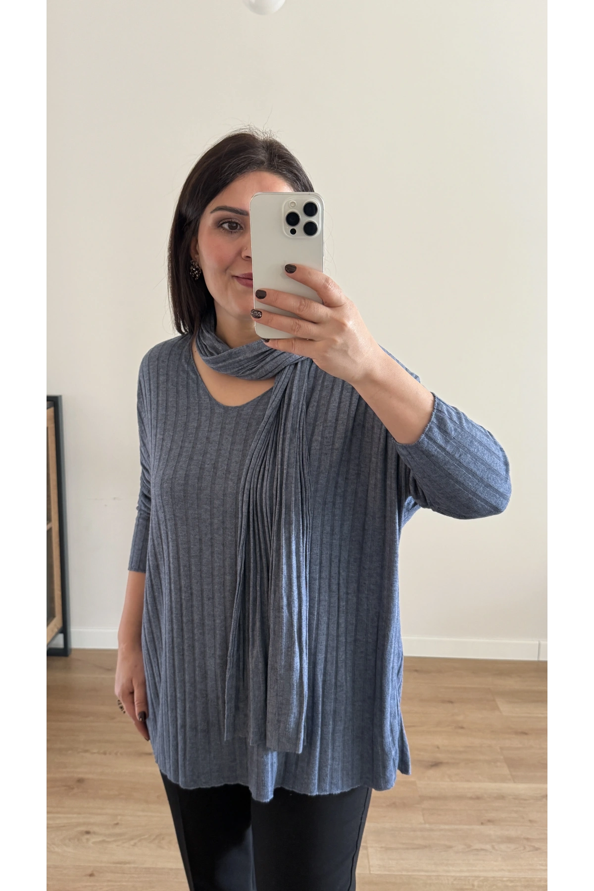 Fularlı Mavi İkili İthal Takım