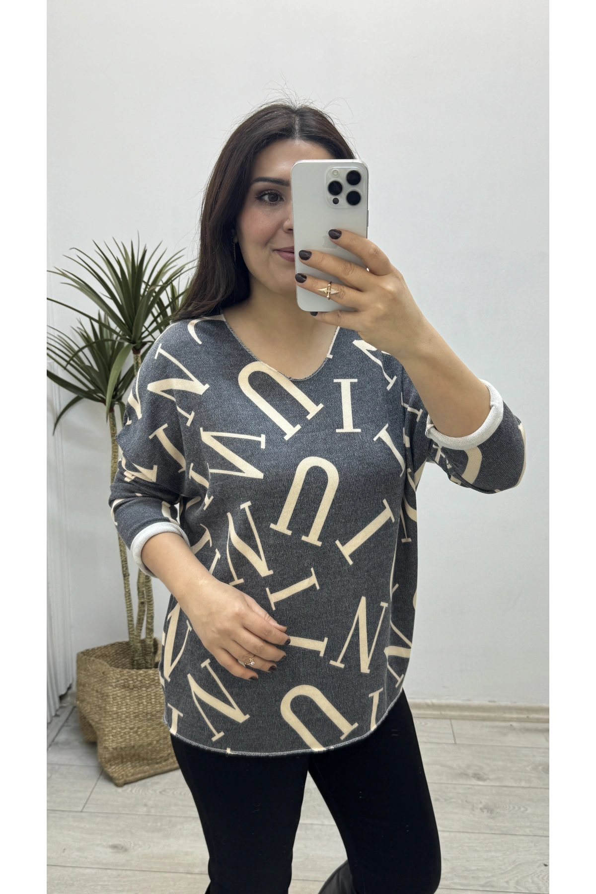 Harf Desenli İthal Gri Bluz