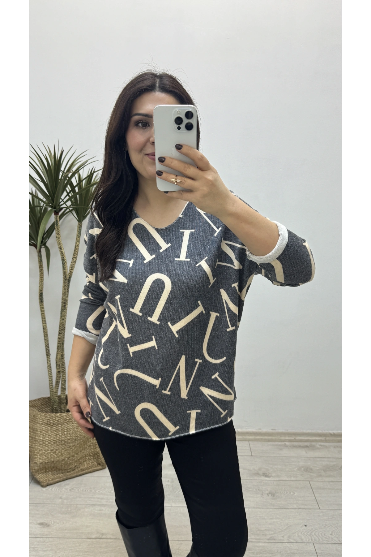 Harf Desenli İthal Gri Bluz