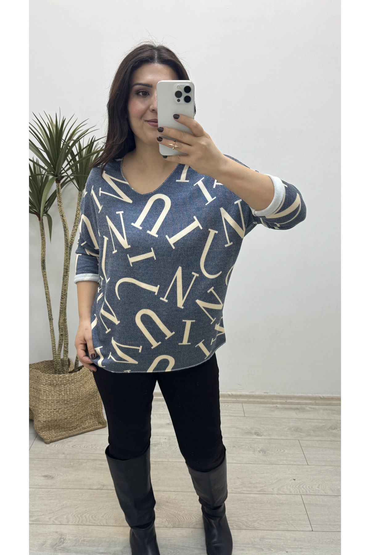 Harf Desenli İthal Mavi Bluz