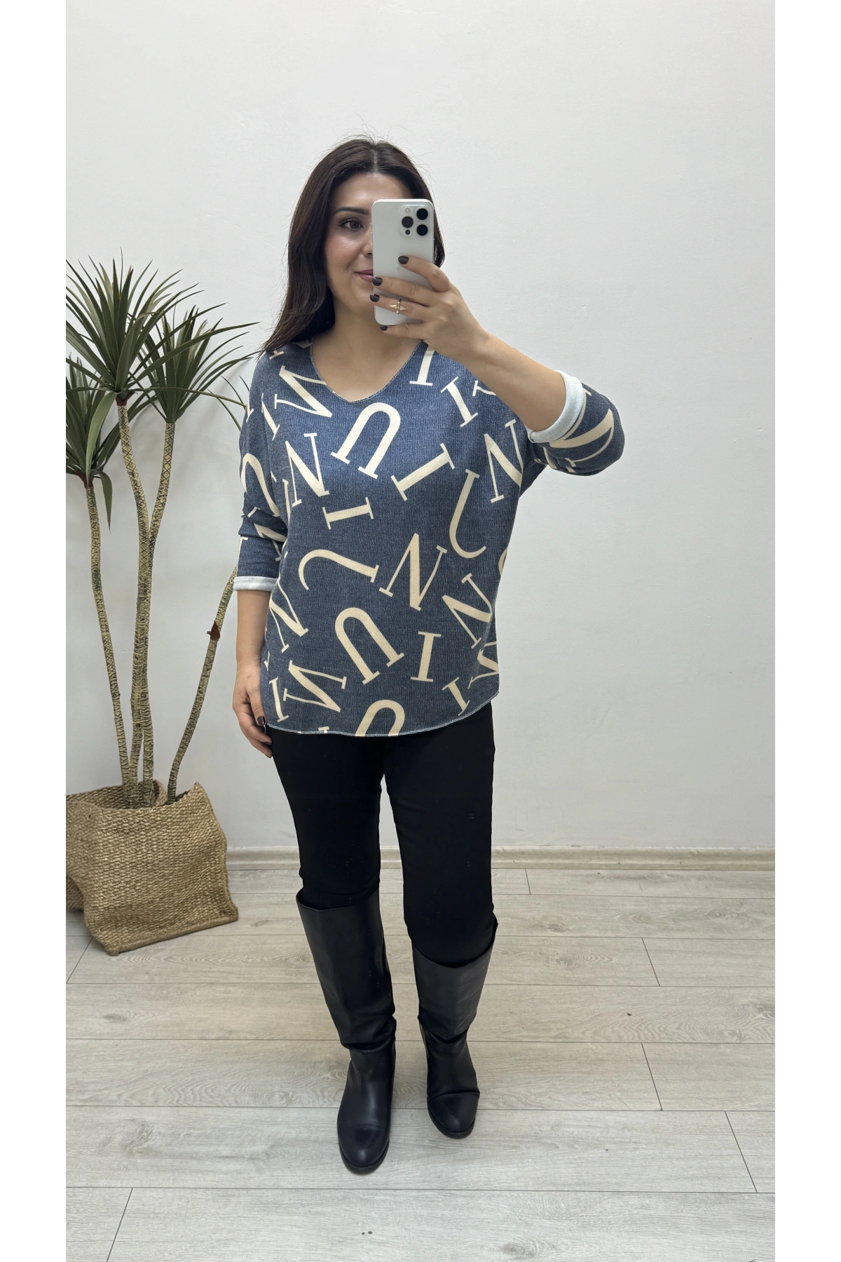 Harf Desenli İthal Mavi Bluz