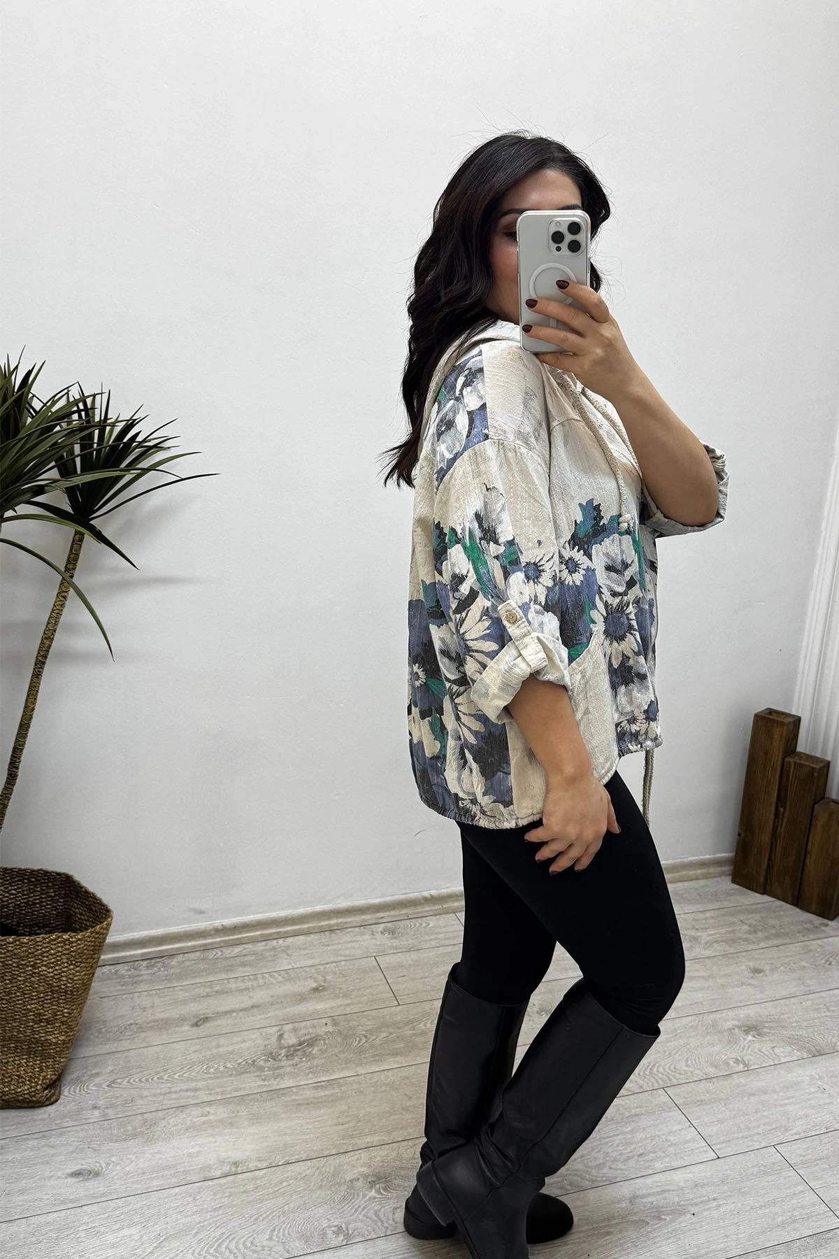 İthal Desenli Kapişonlu Gömlek Ceket Beyaz