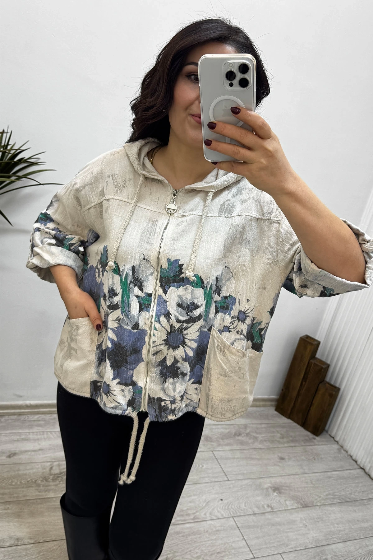 İthal Desenli Kapişonlu Gömlek Ceket Beyaz