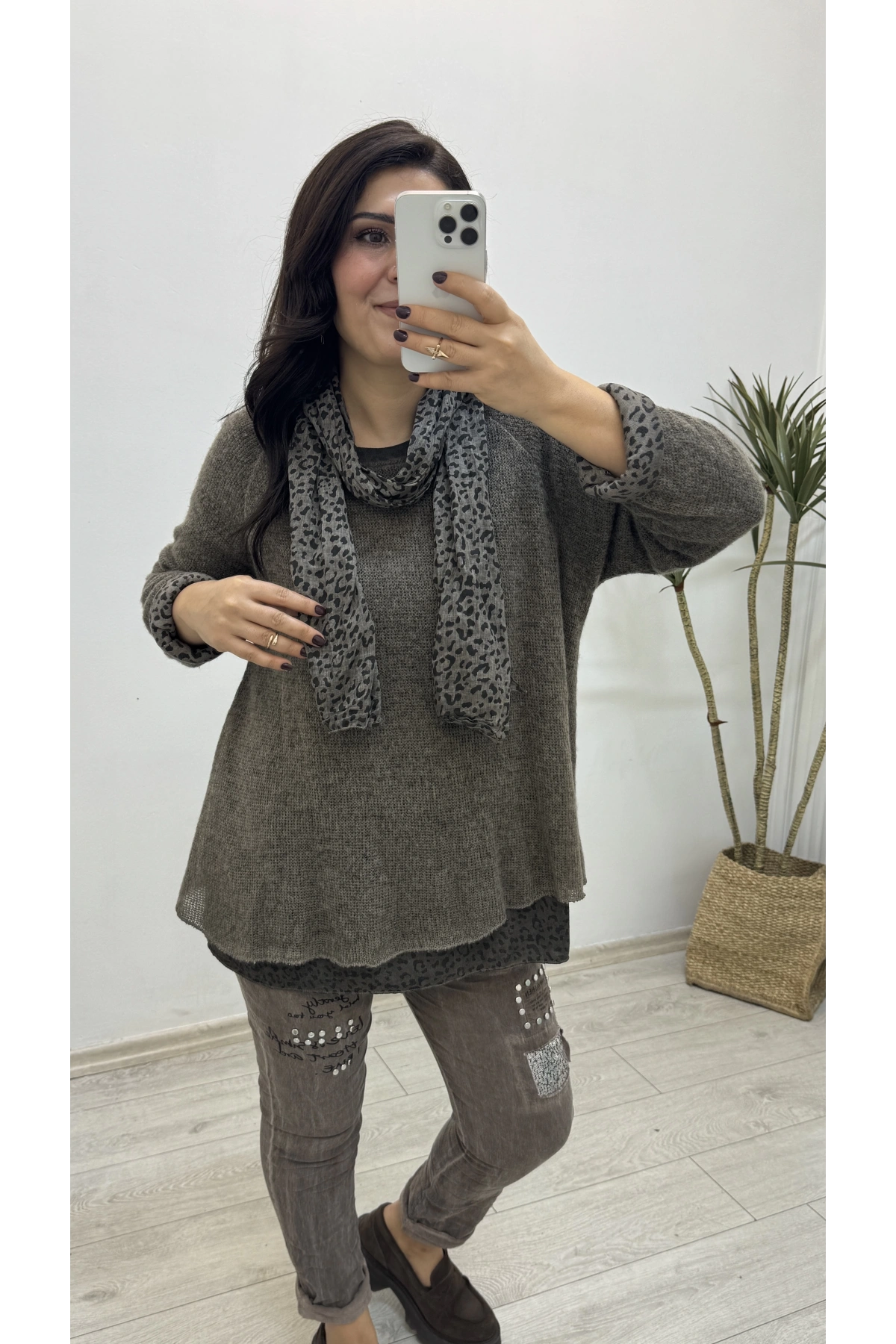 İthal Fularlı Acı Kahve İkili Bluz