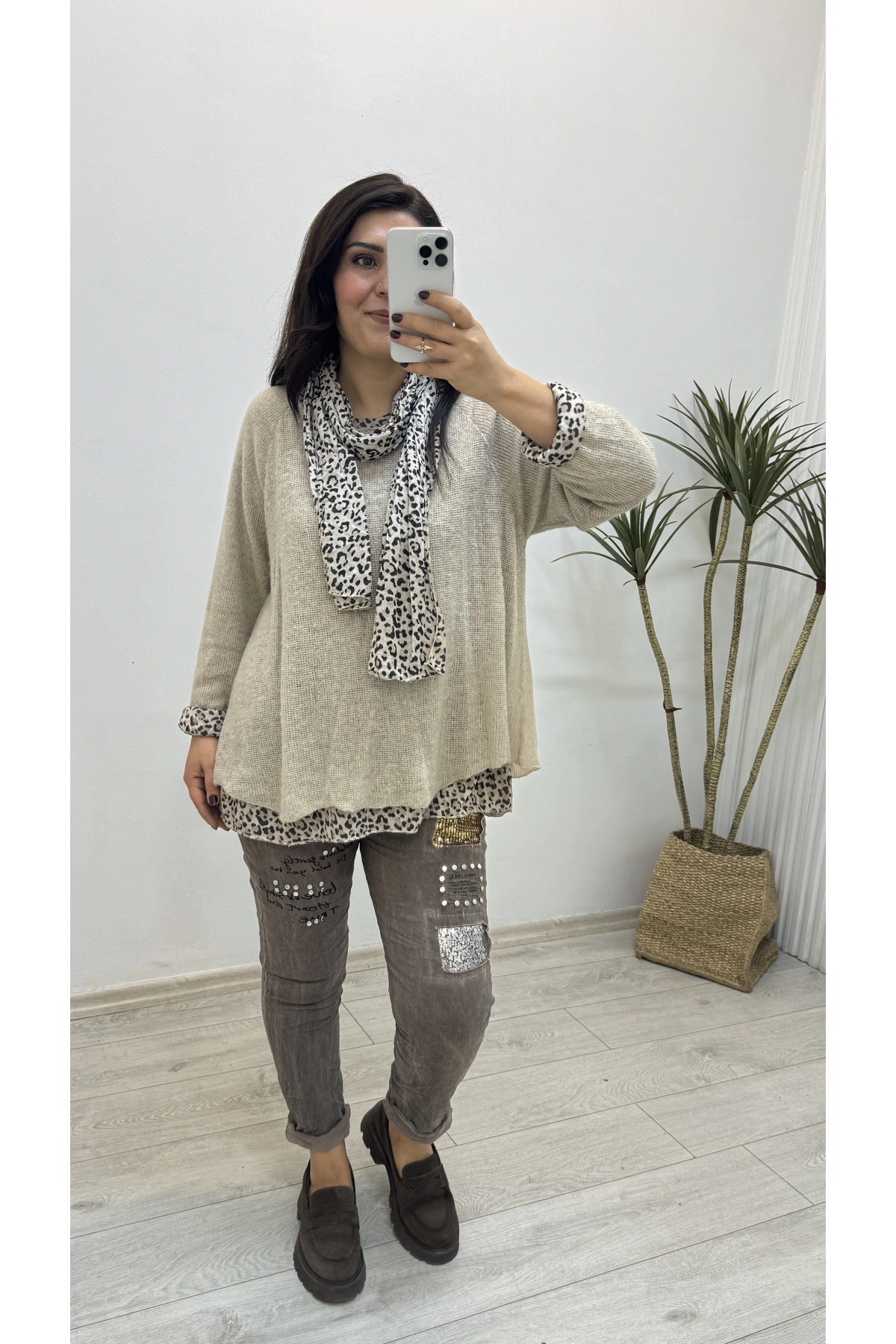 İthal Fularlı Krem Rengi İkili Bluz