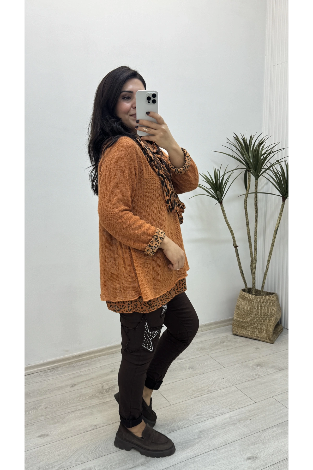 İthal Fularlı Tarçın Rengi İkili Bluz