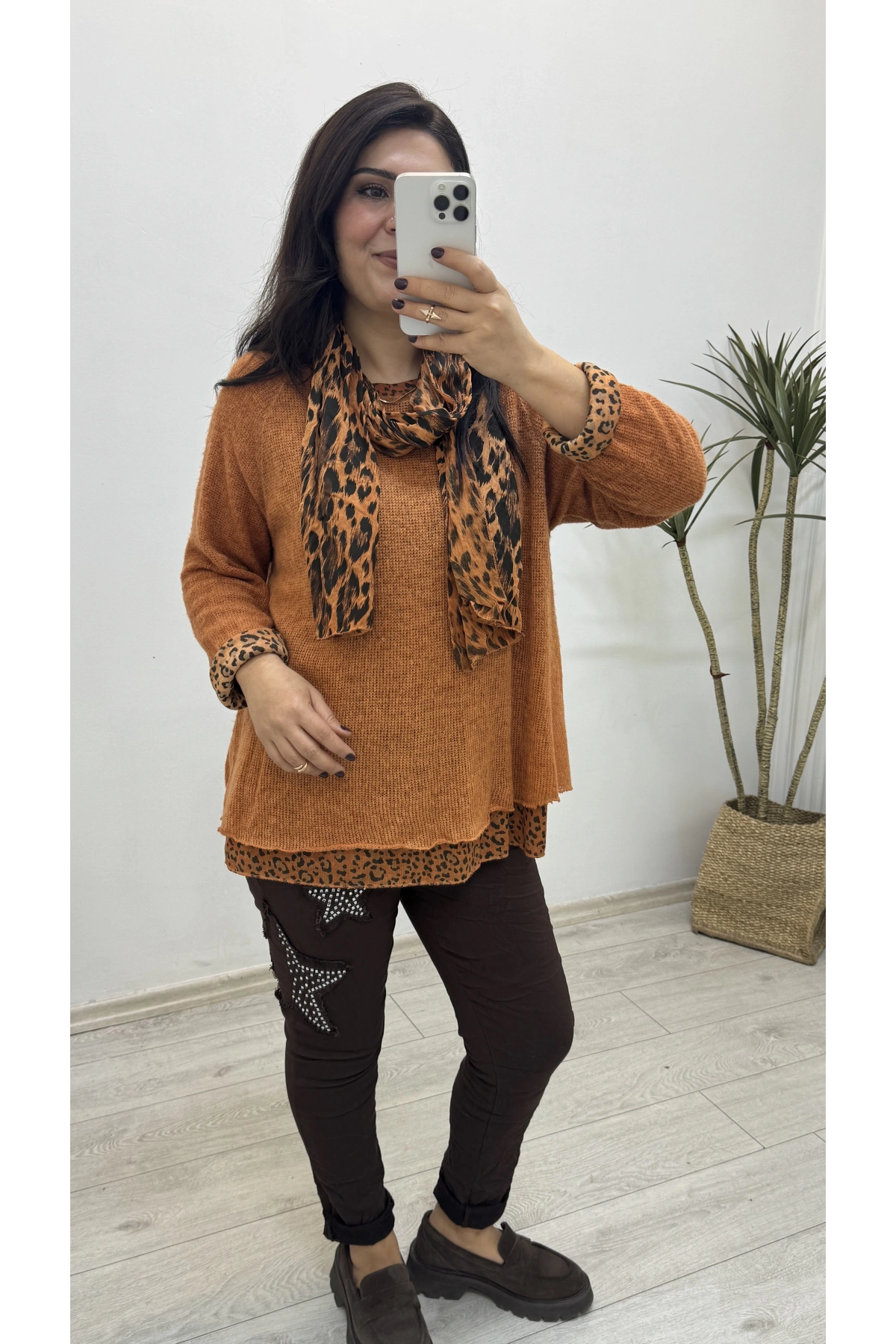 İthal Fularlı Tarçın Rengi İkili Bluz