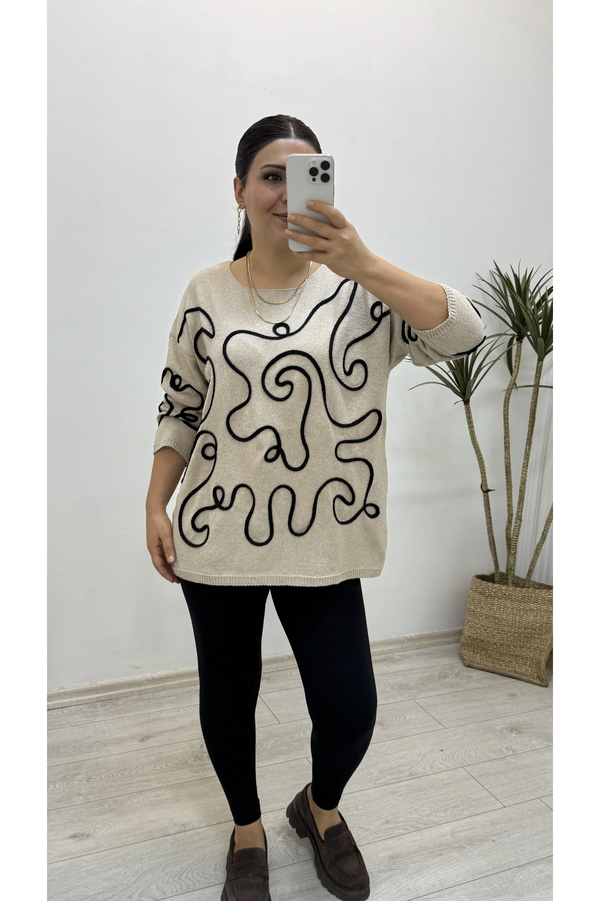 İthal Kabartma Desenli Triko Kazak