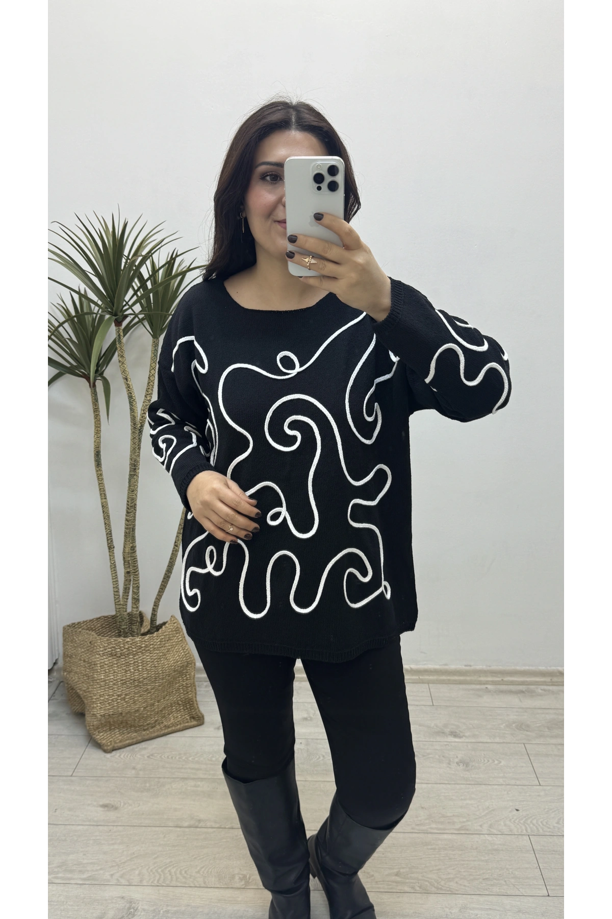 İthal Kabartma Desenli Triko Kazak