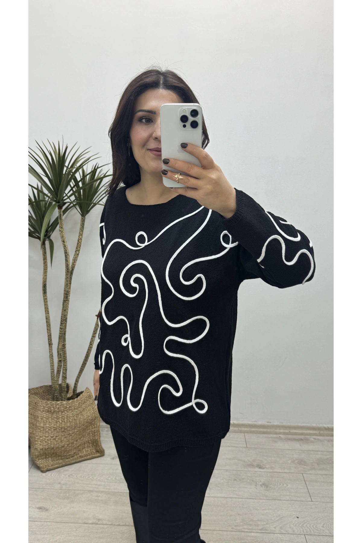 İthal Kabartma Desenli Triko Kazak