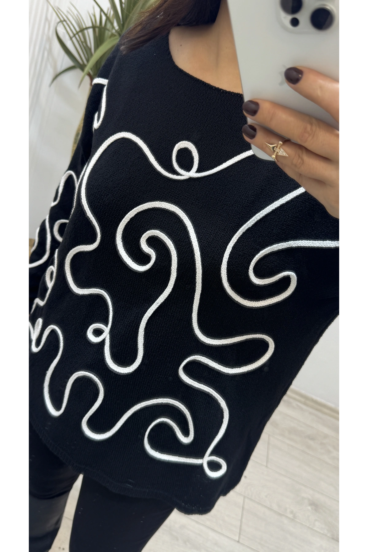 İthal Kabartma Desenli Triko Kazak