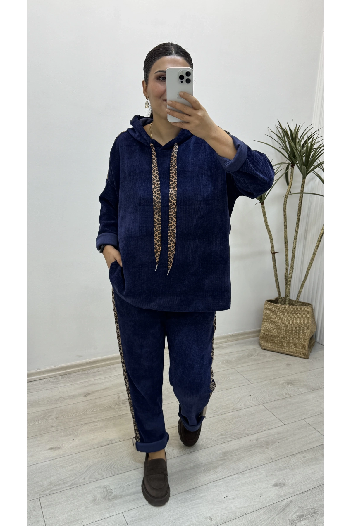 İthal Kapüşonlu Lacivert Kadife Takım