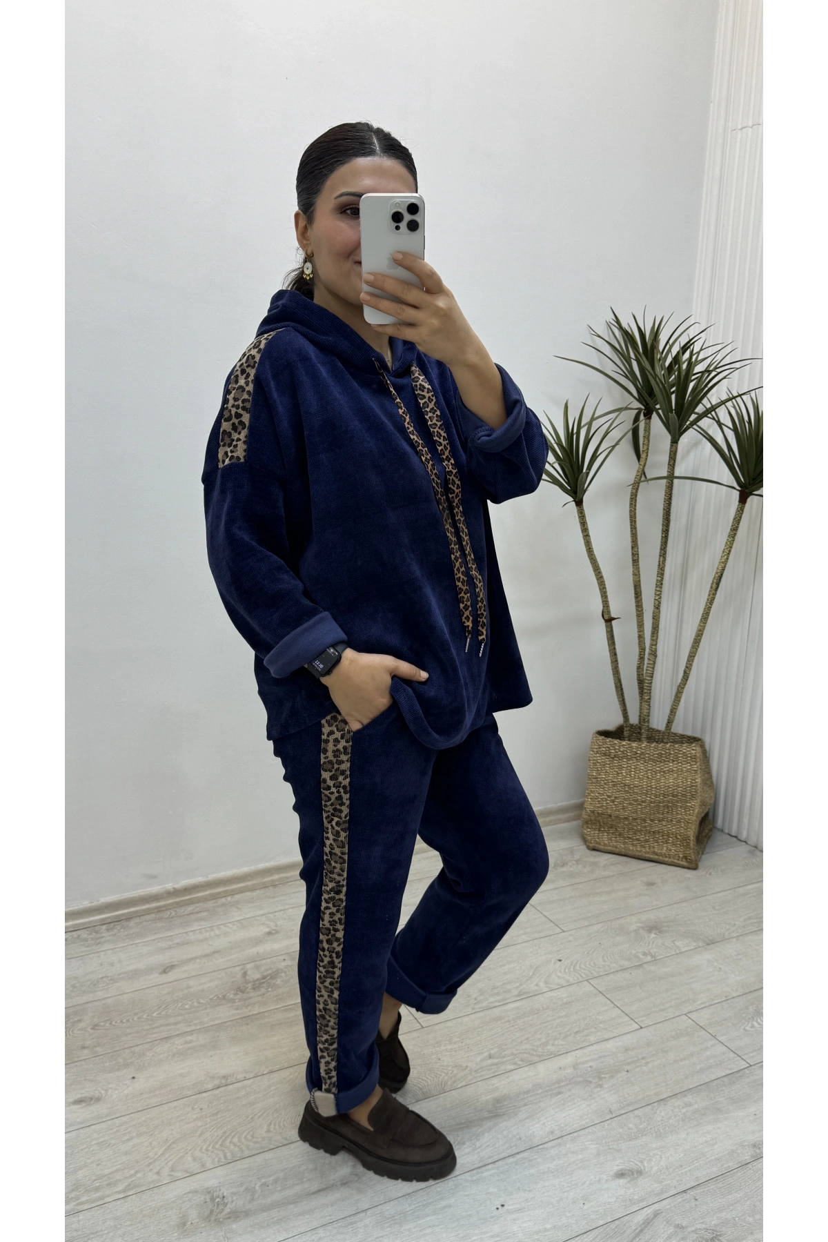 İthal Kapüşonlu Lacivert Kadife Takım