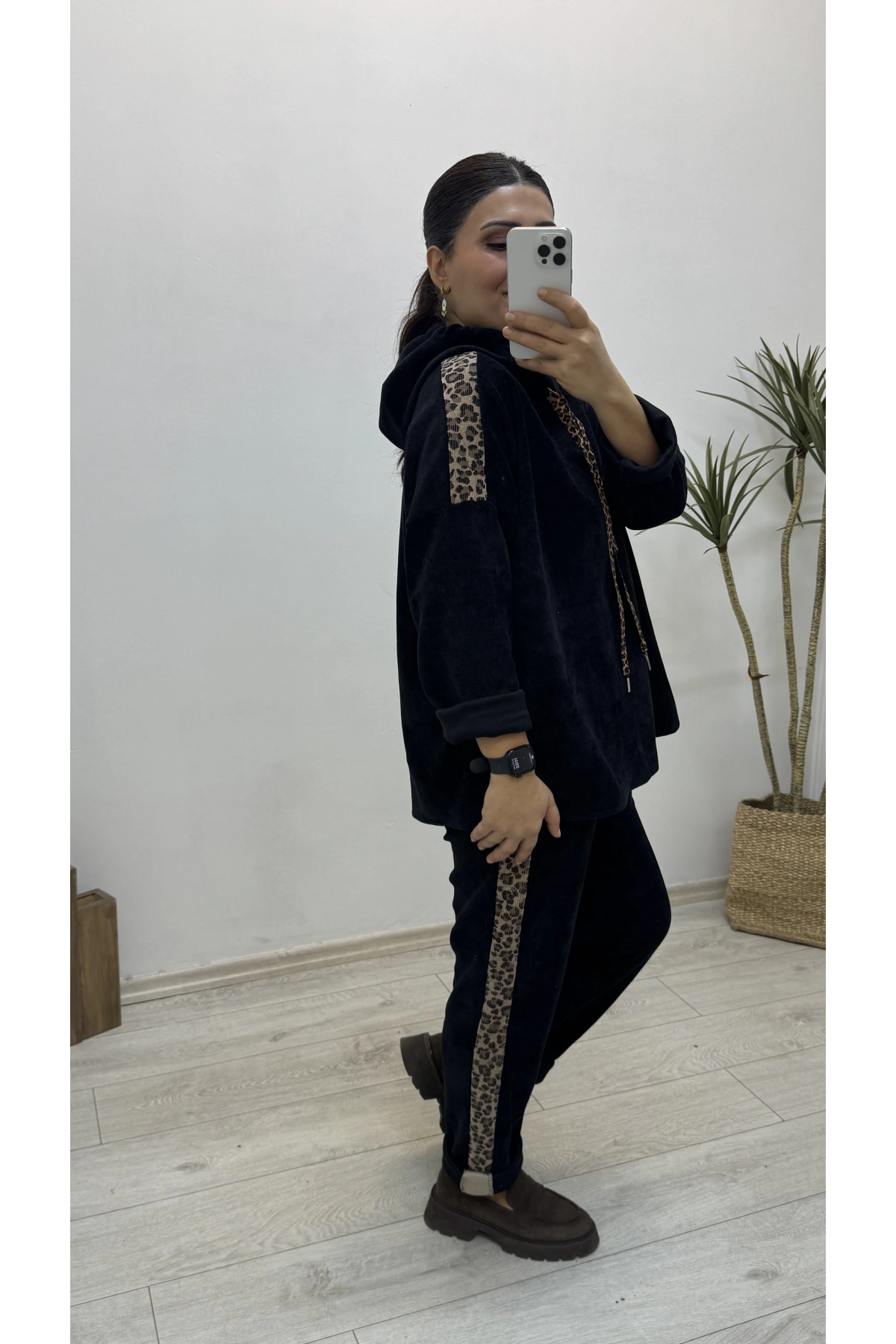 İthal Kapüşonlu Siyah Kadife Takım