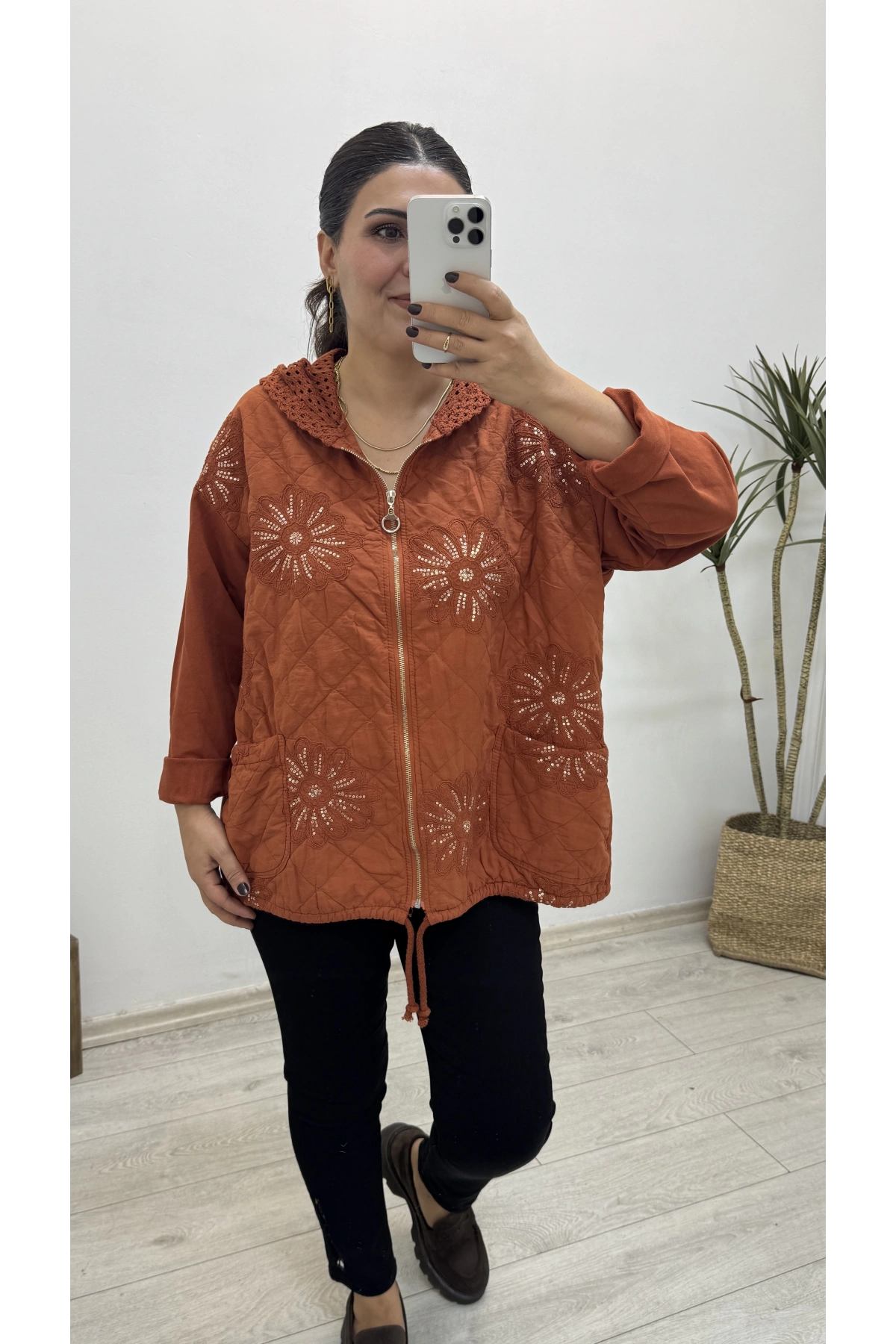 İthal Nakış İşlemeli Kapitone Kiremit Rengi Ceket