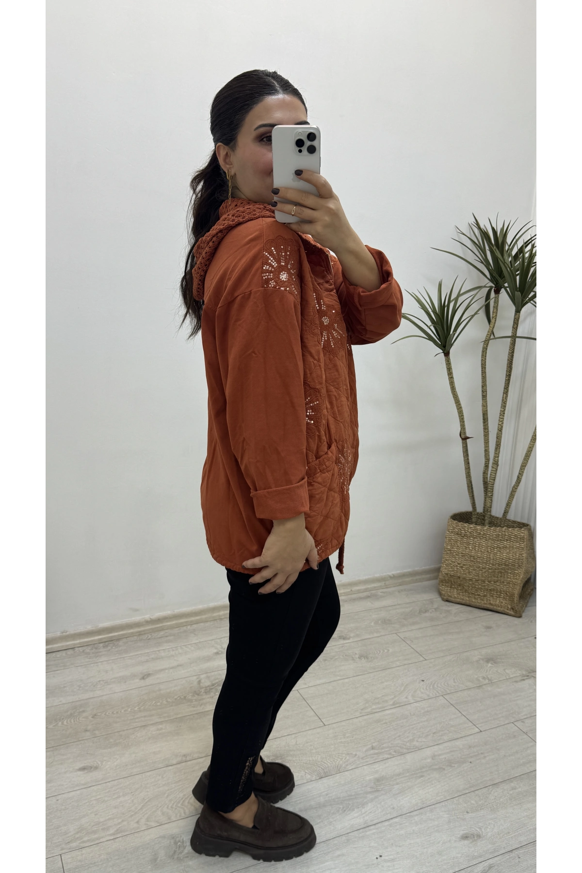 İthal Nakış İşlemeli Kapitone Kiremit Rengi Ceket