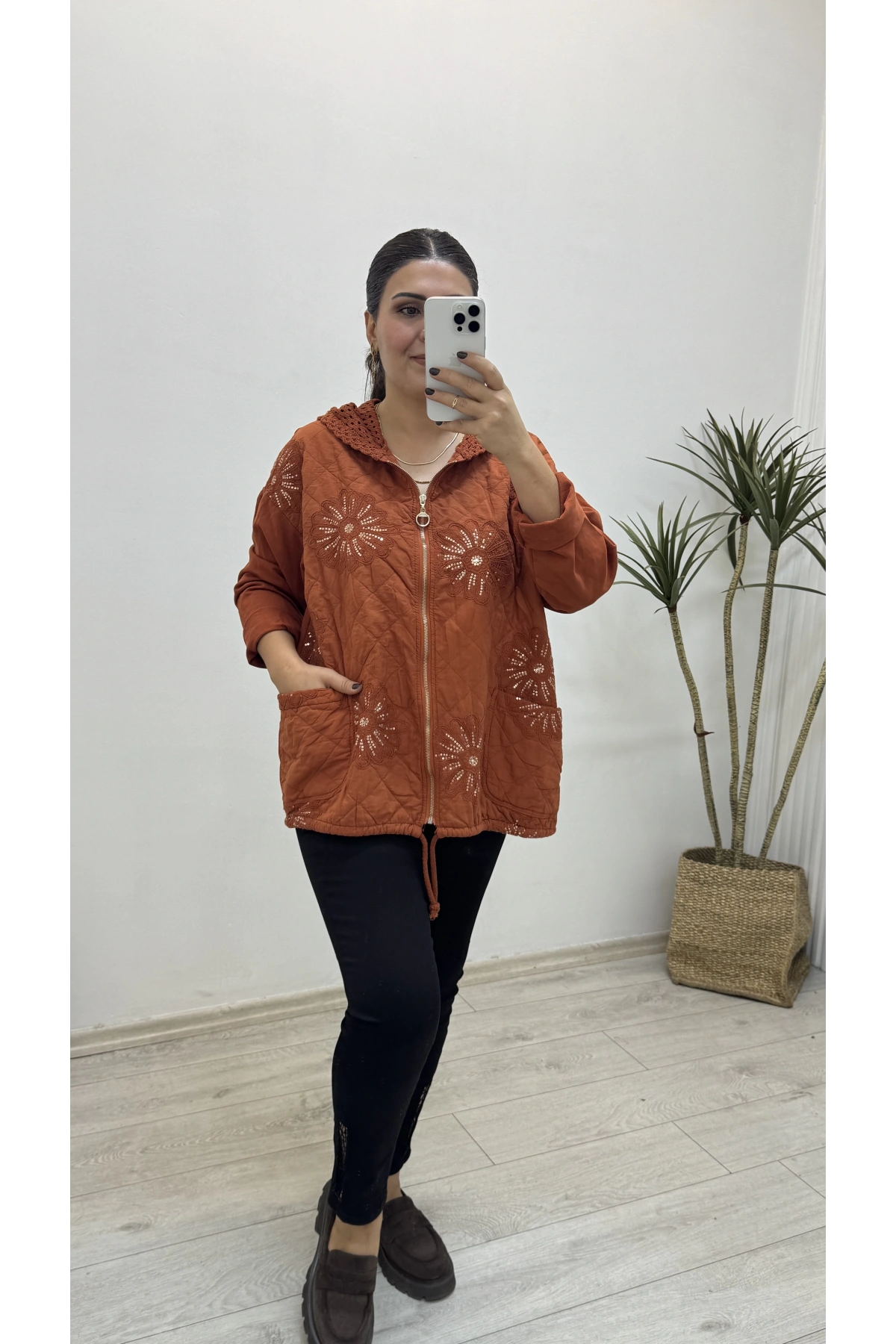 İthal Nakış İşlemeli Kapitone Kiremit Rengi Ceket