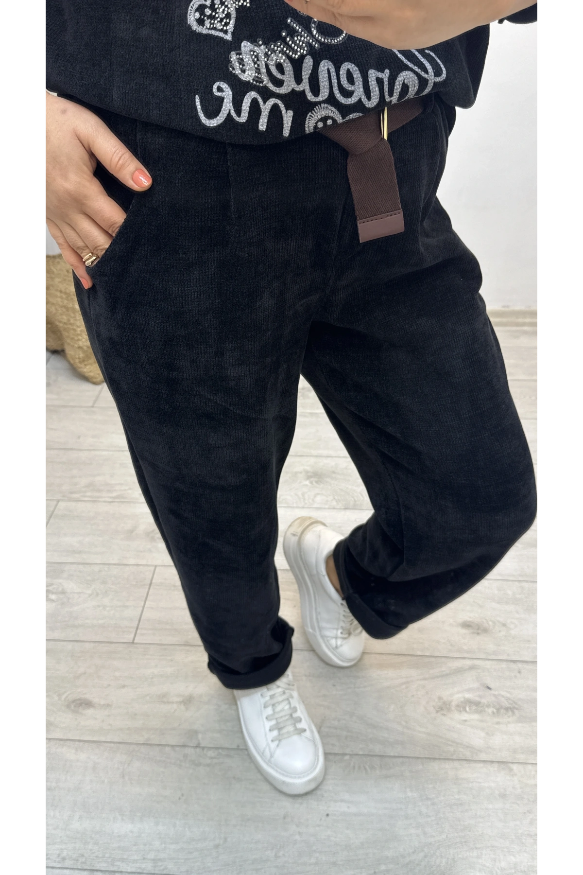 Kadife Kemerli Siyah İthal Pantolon